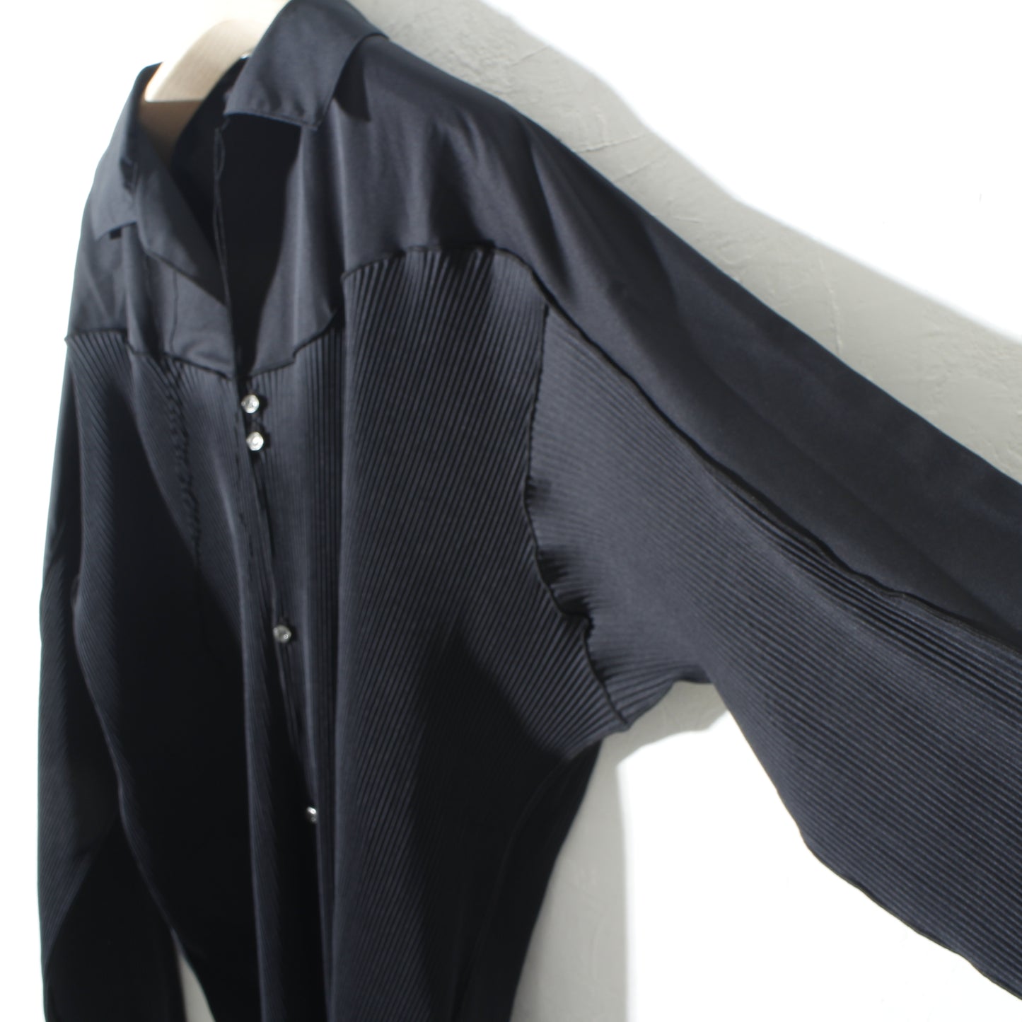 to do /wave shirts /black