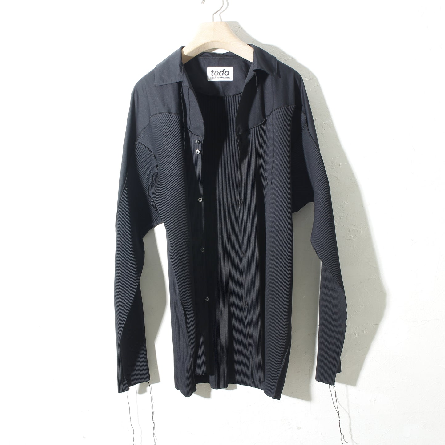 to do /wave shirts /black