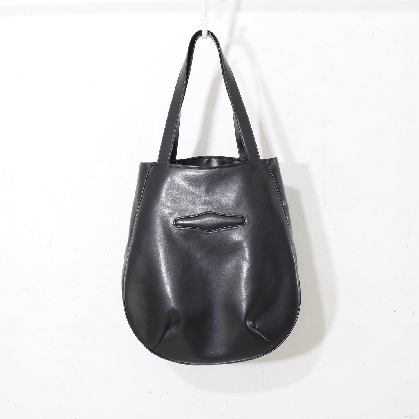Horizon Tote Bag / luster black