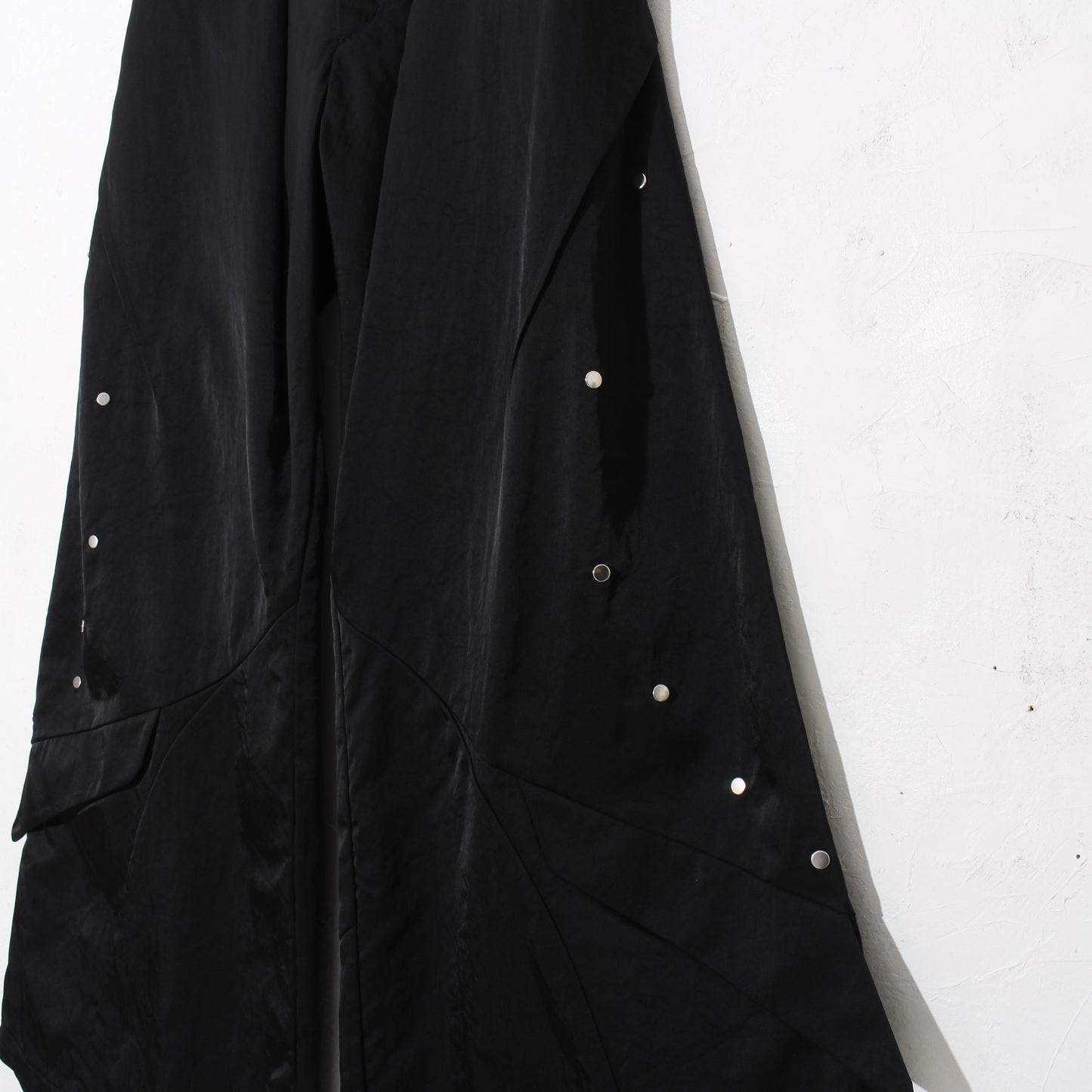 Wing Cargo Trousers / silky black