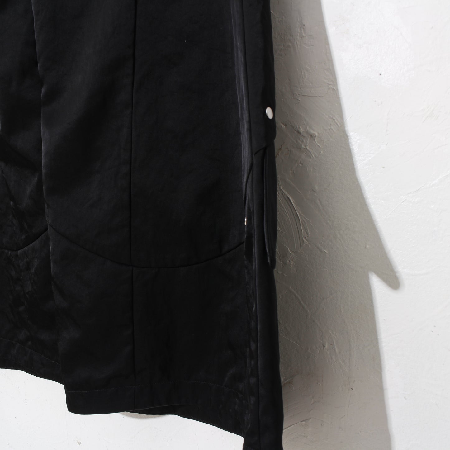 Wing Cargo Trousers / silky black