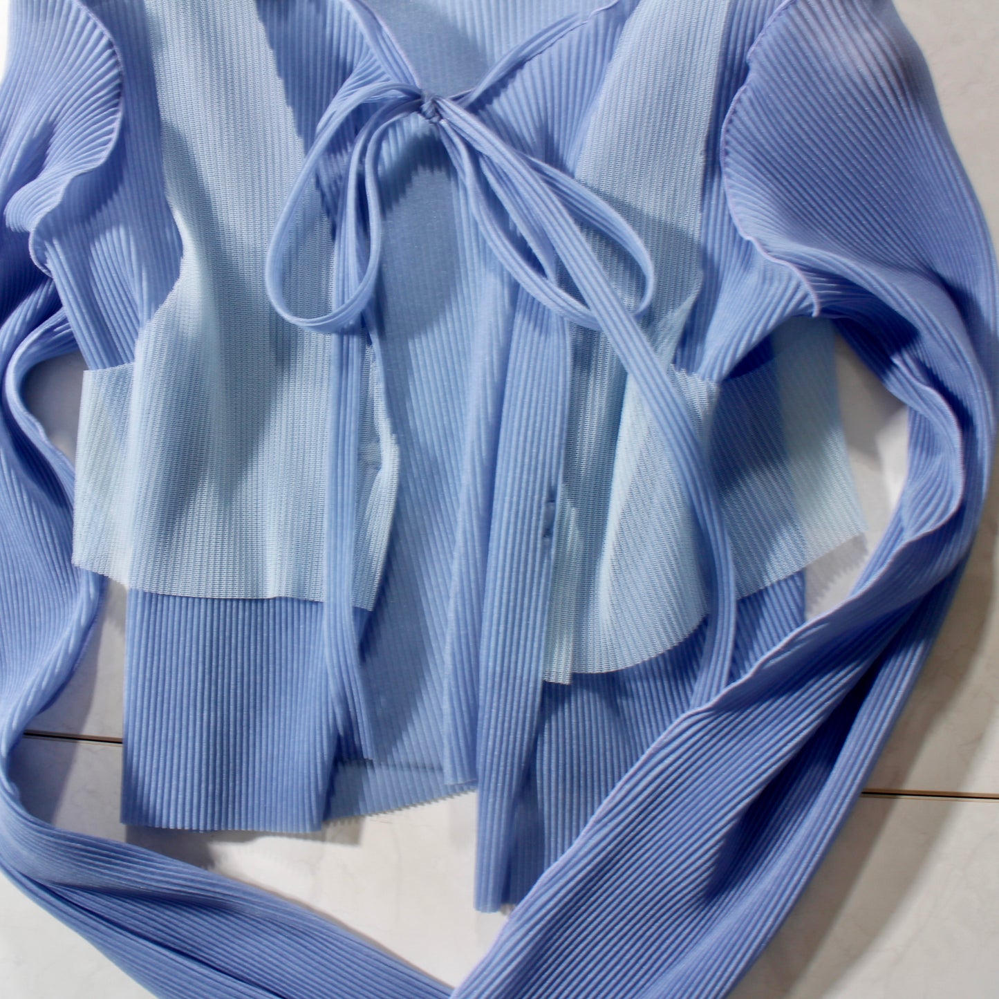 to do kotohayokozawa /Sheer Layered Cardigan / blue