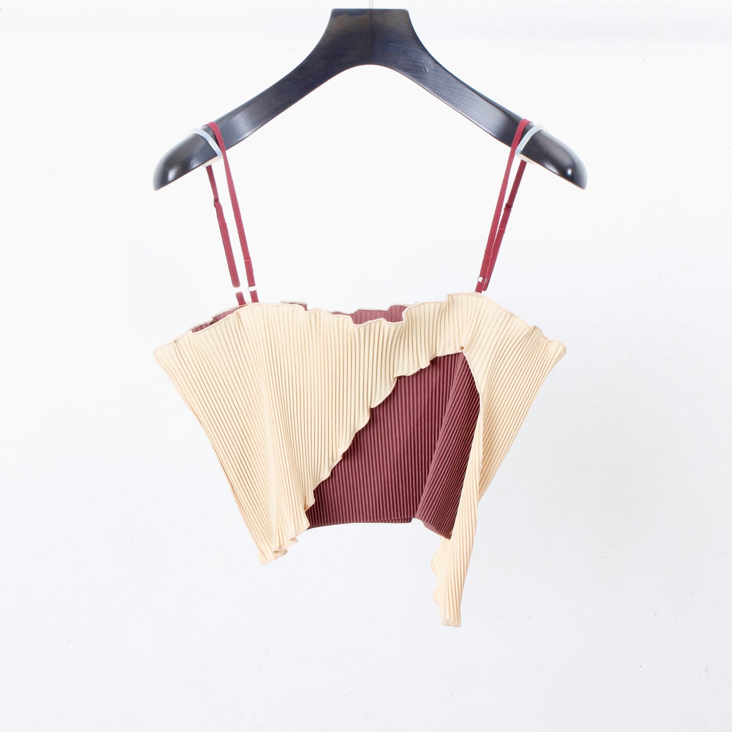 to do kotohayokozawa / feering wave camisole / dk.red