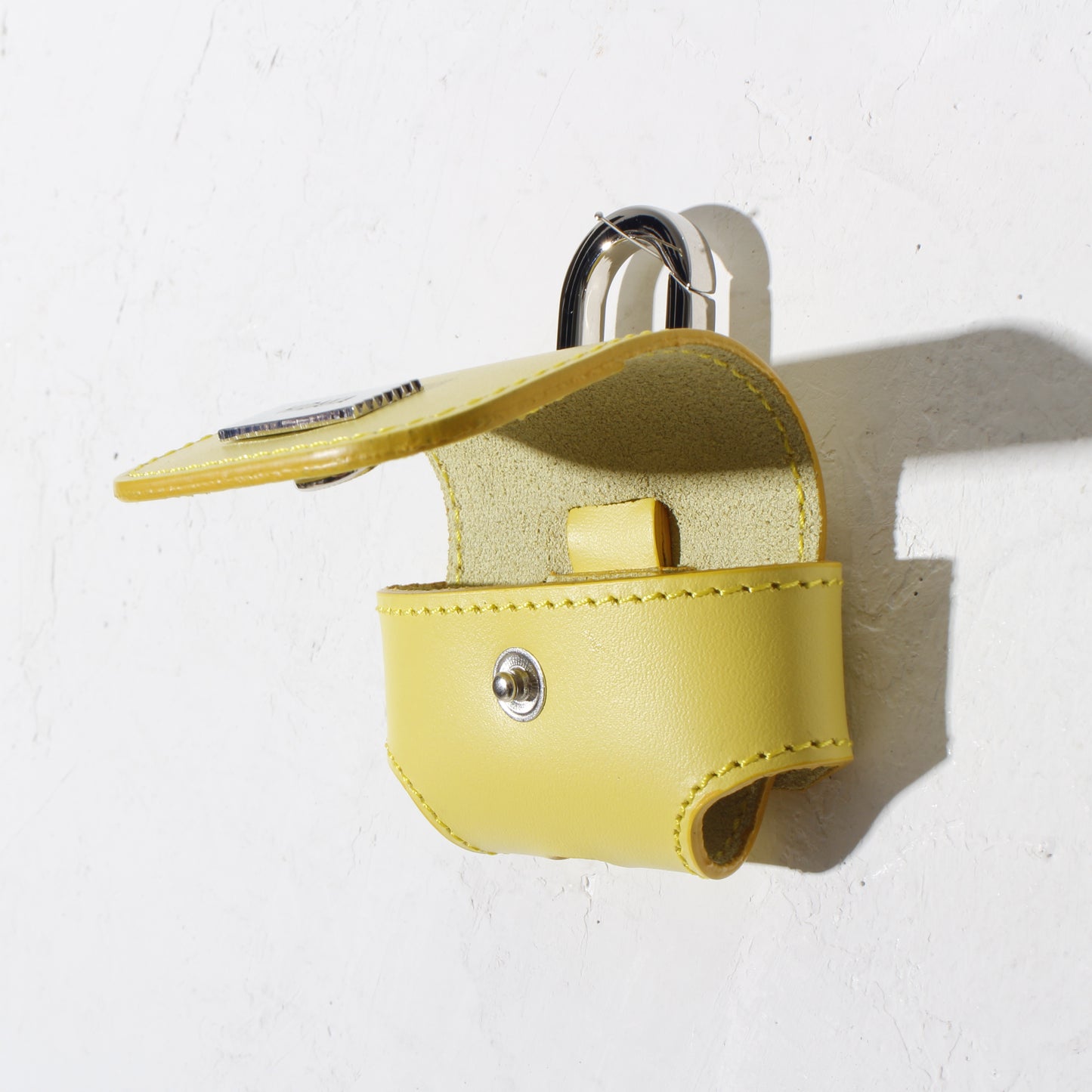 AIRPODS PRO CASE / yellow