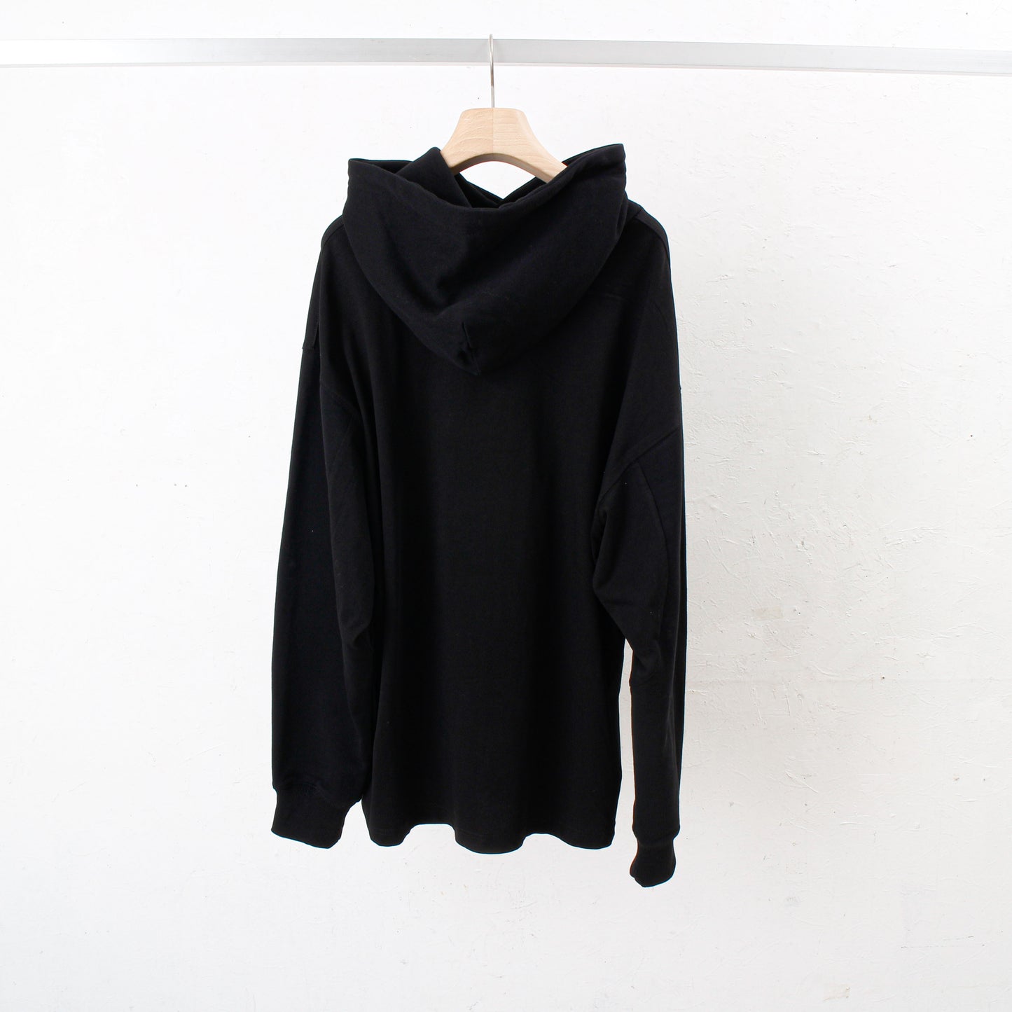 TEE LAYERS HOODIE / bk