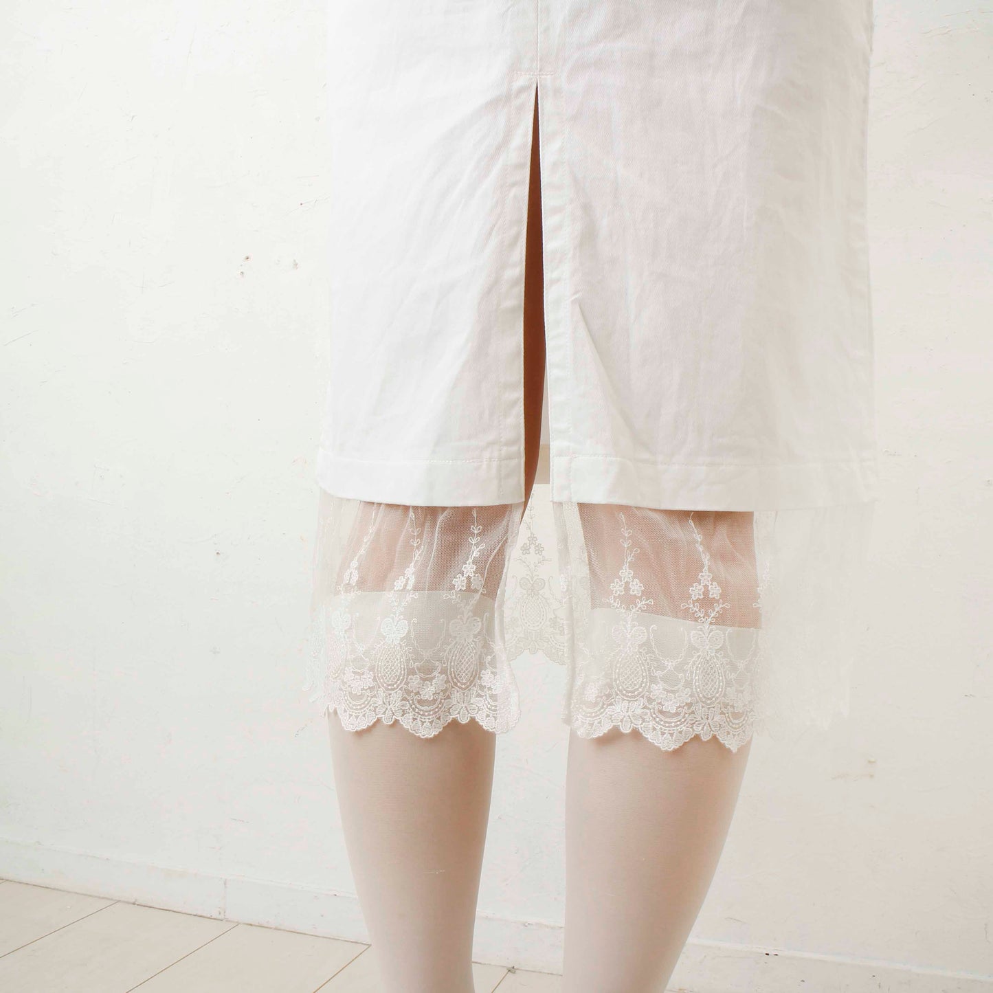 overlace /lace apron onepiece