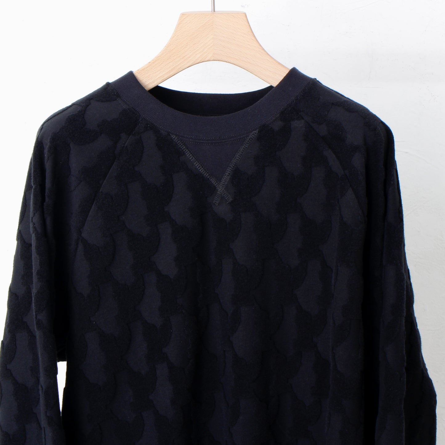 ANGEL PILE JACQUARD SWEATSHIRT / black