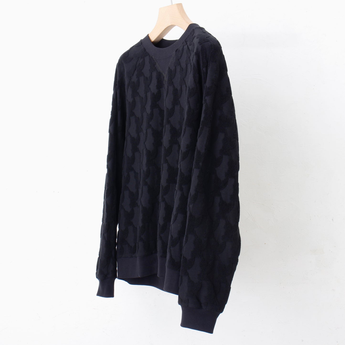 ANGEL PILE JACQUARD SWEATSHIRT / black