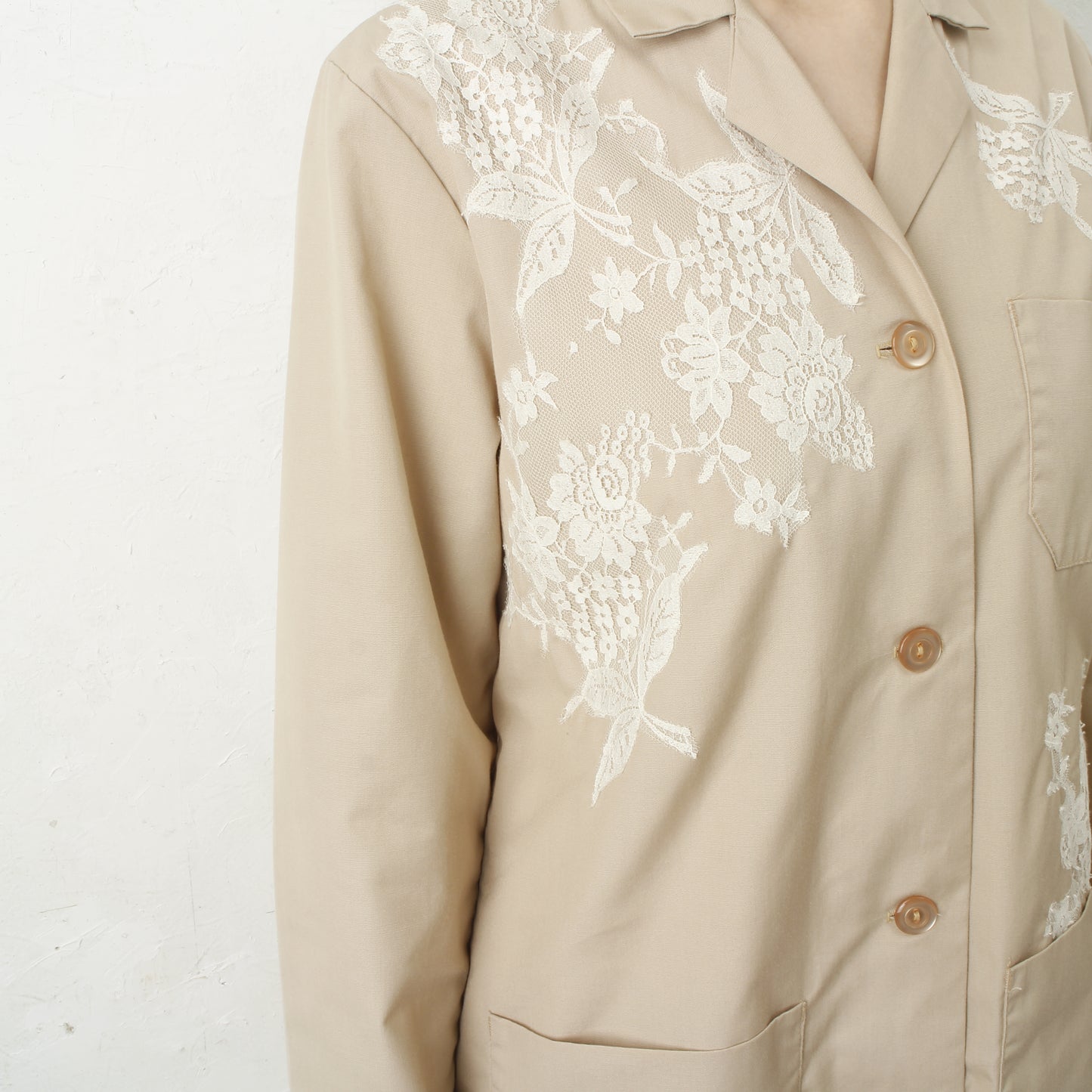 overlace /lace doctor coat