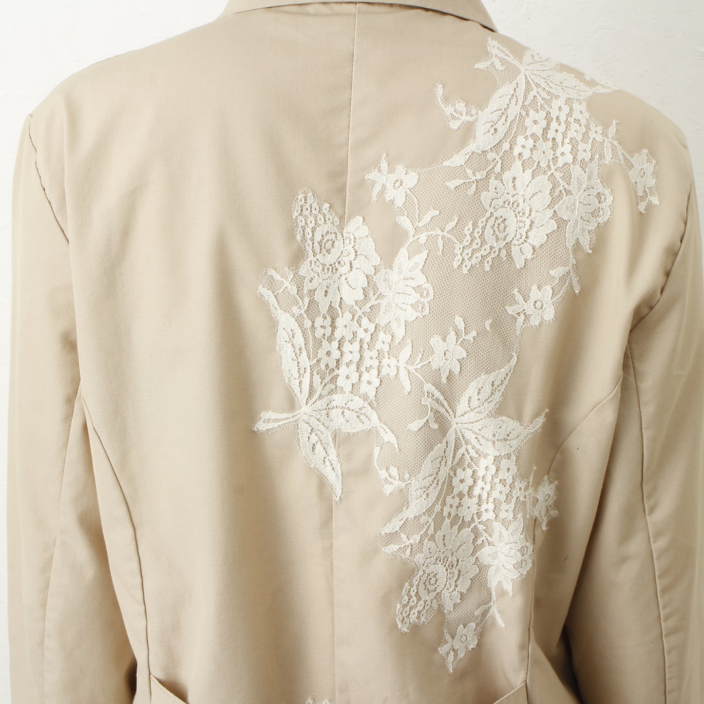 overlace /lace doctor coat