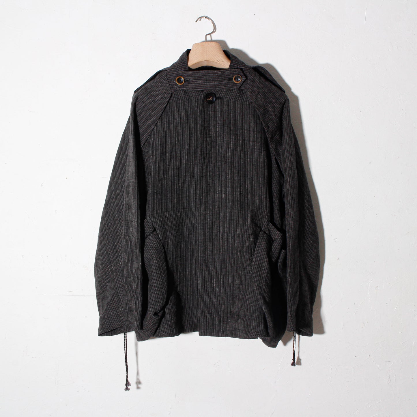 eatable of many orders / vest jacket