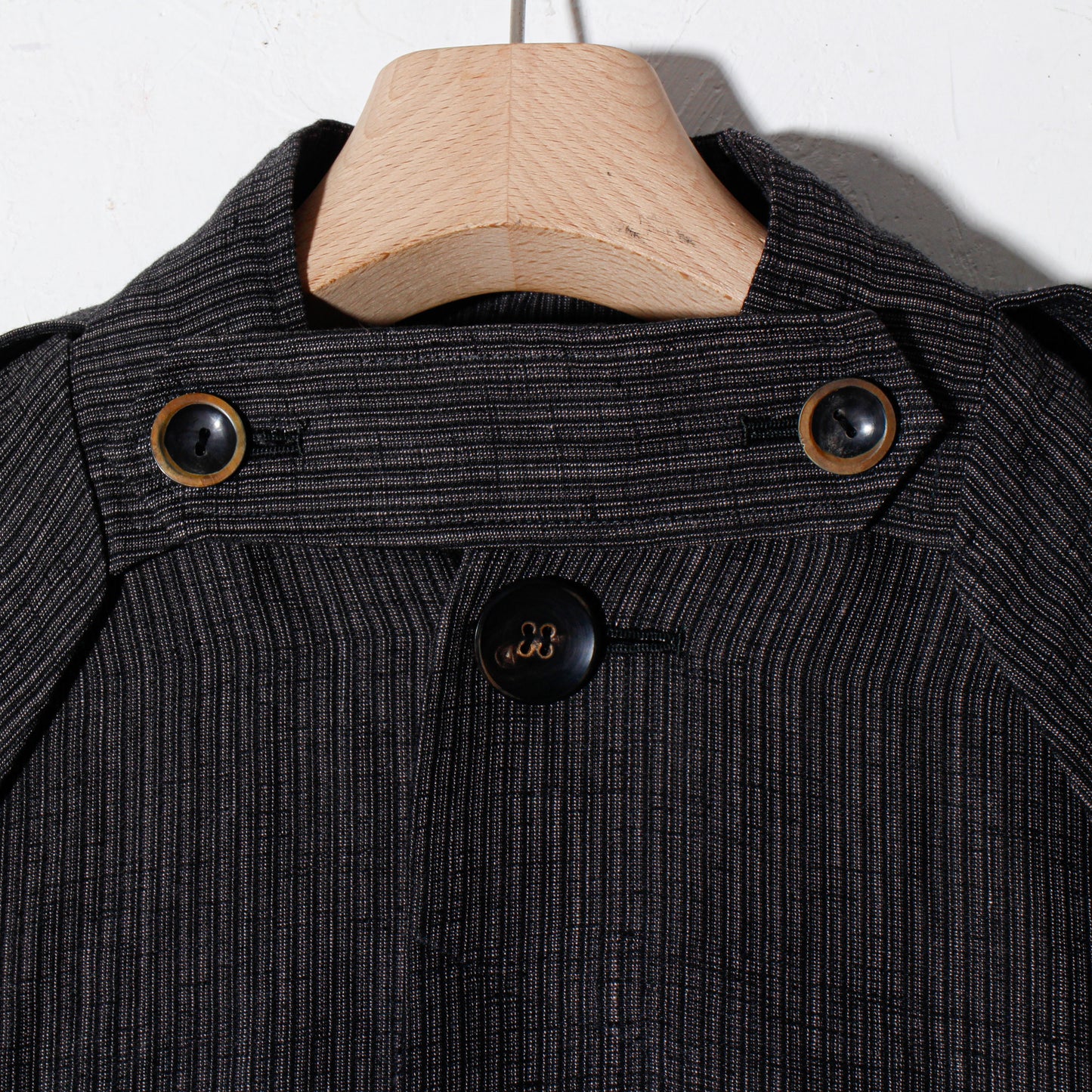 eatable of many orders / vest jacket