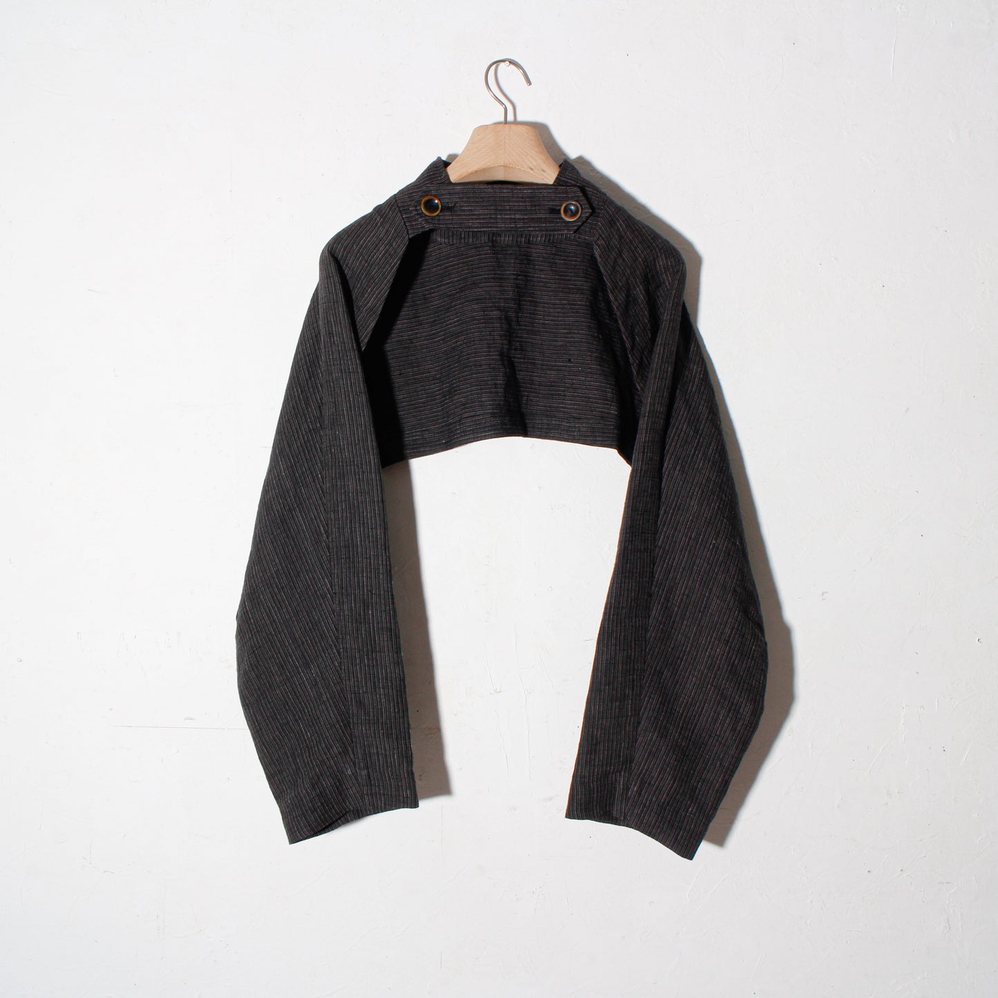 eatable of many orders / vest jacket