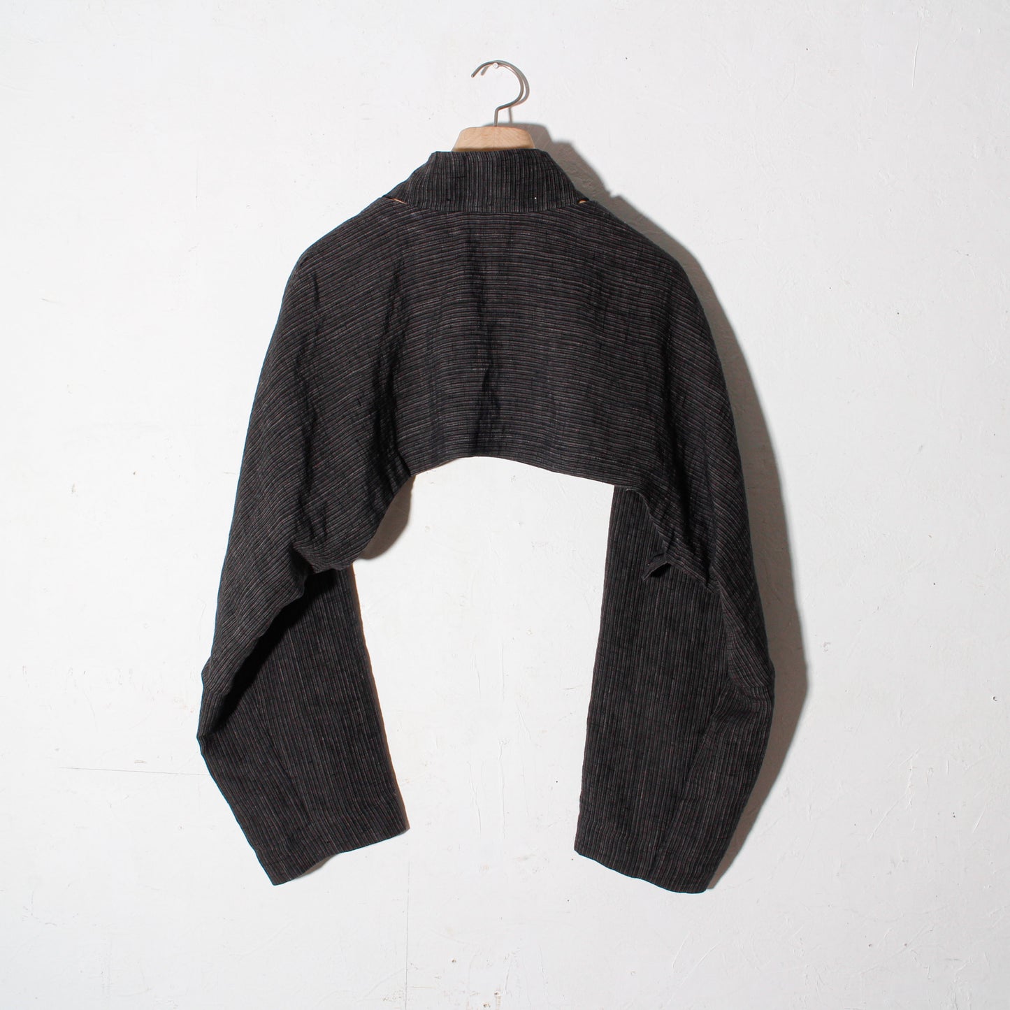 eatable of many orders / vest jacket