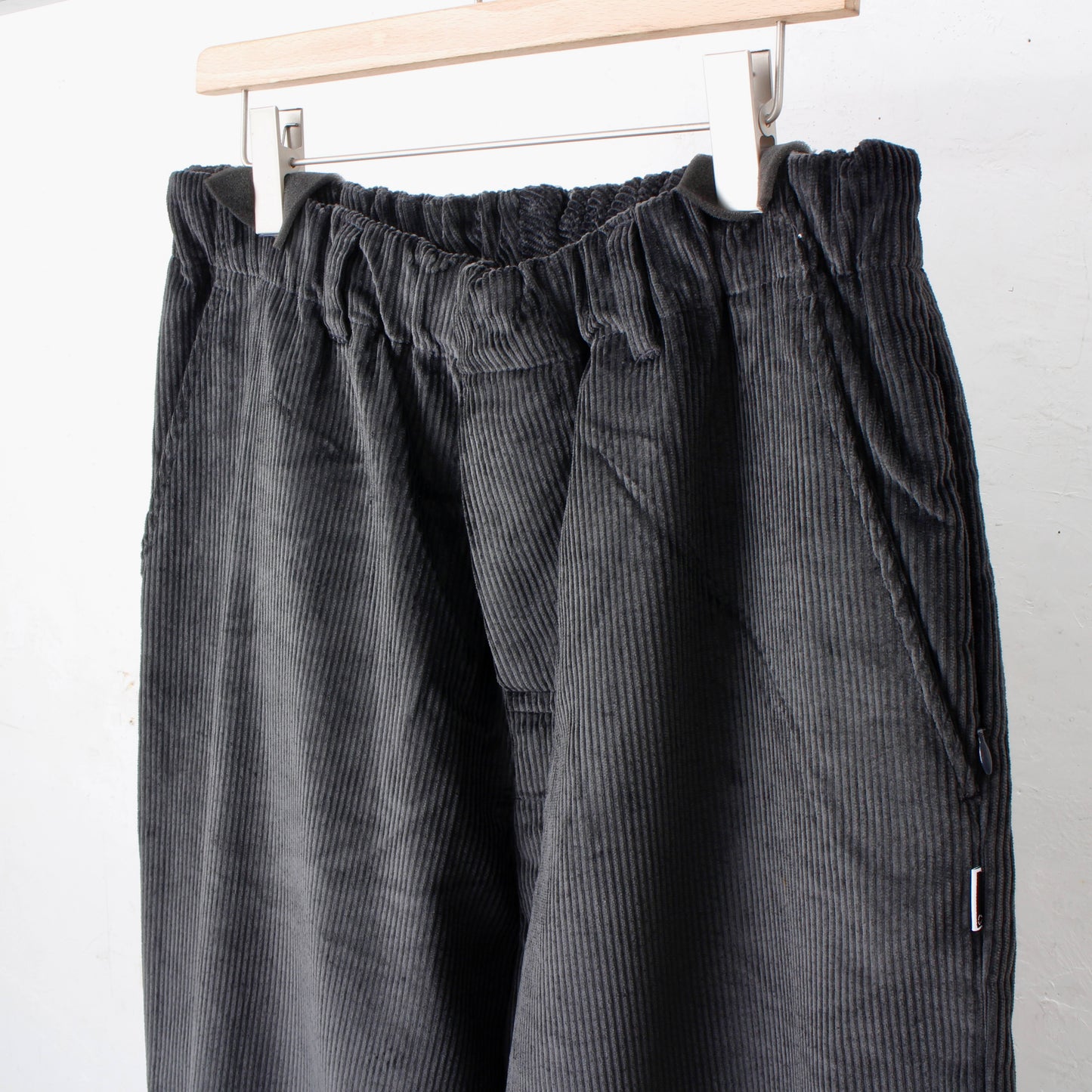 HAMBLETON CORD PANTS / chocolal