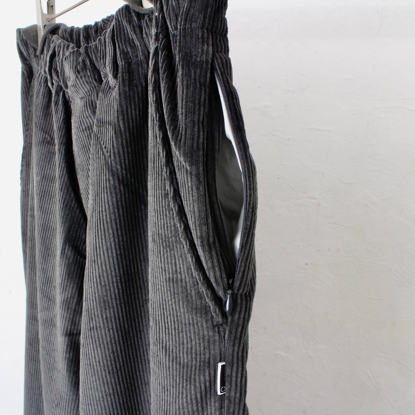 HAMBLETON CORD PANTS / chocolal