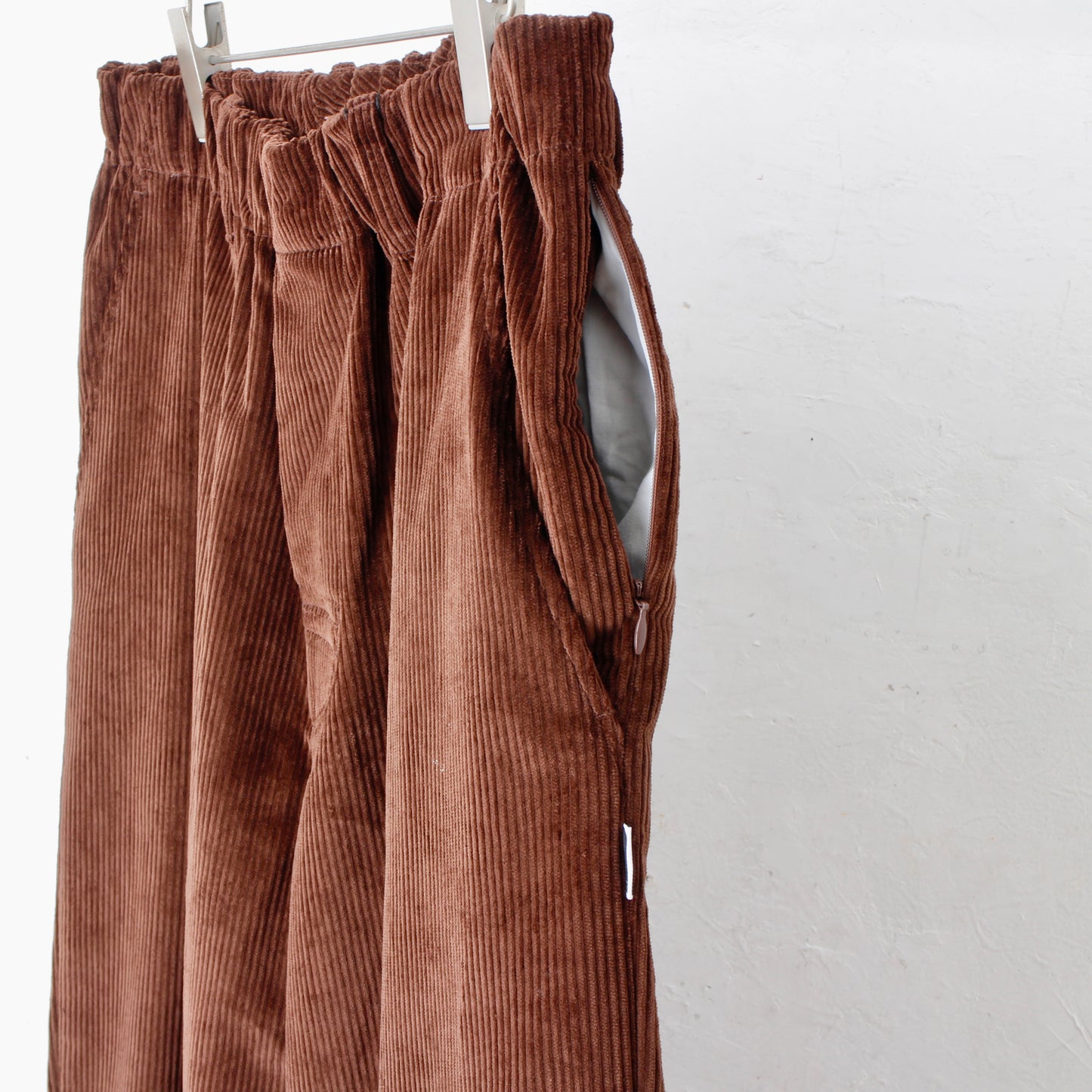 HAMBLETON CORD PANTS / brown
