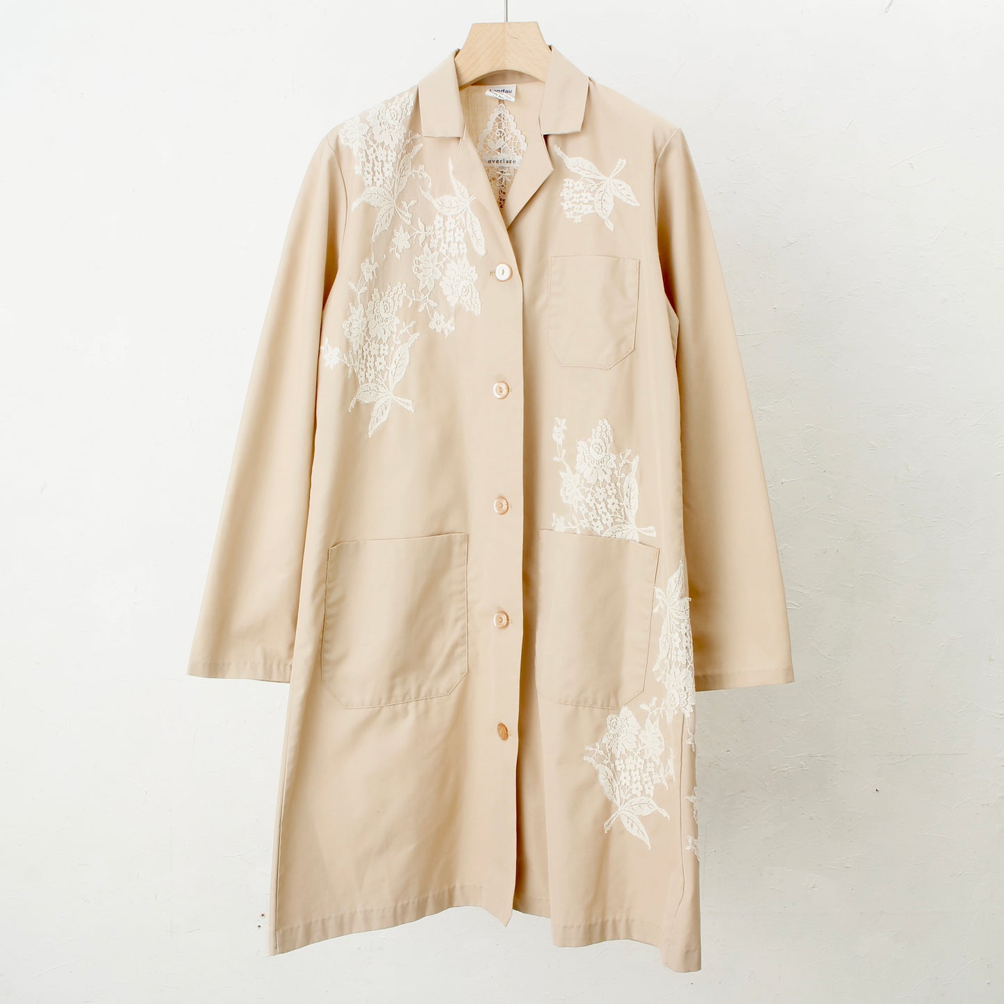 overlace /lace doctor coat