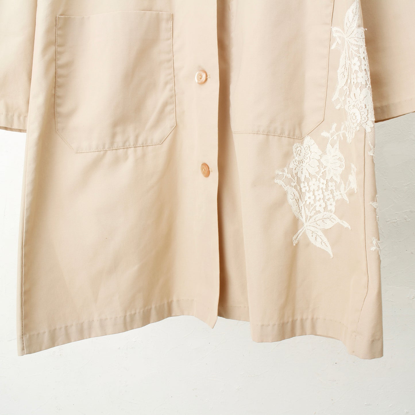 overlace /lace doctor coat