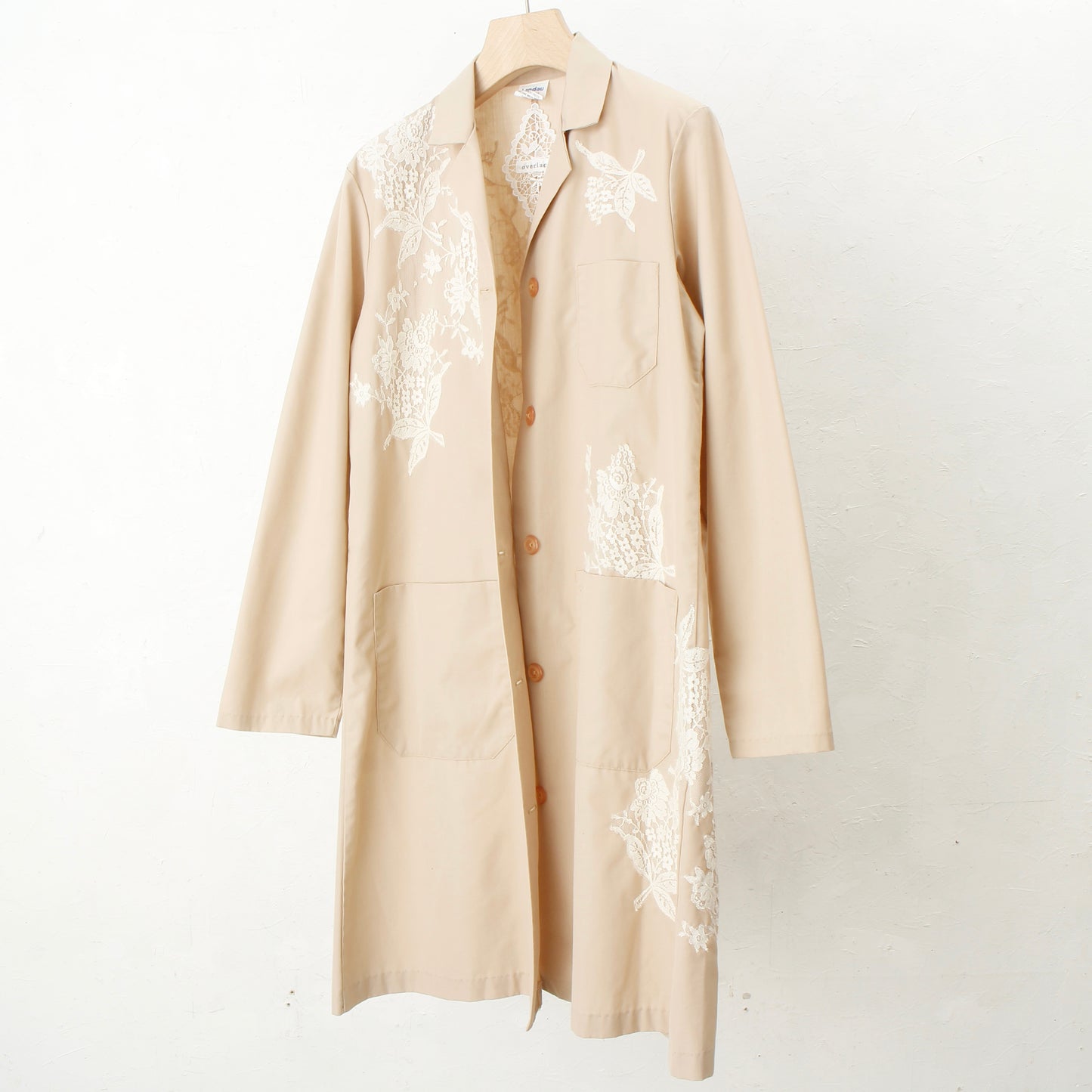 overlace /lace doctor coat