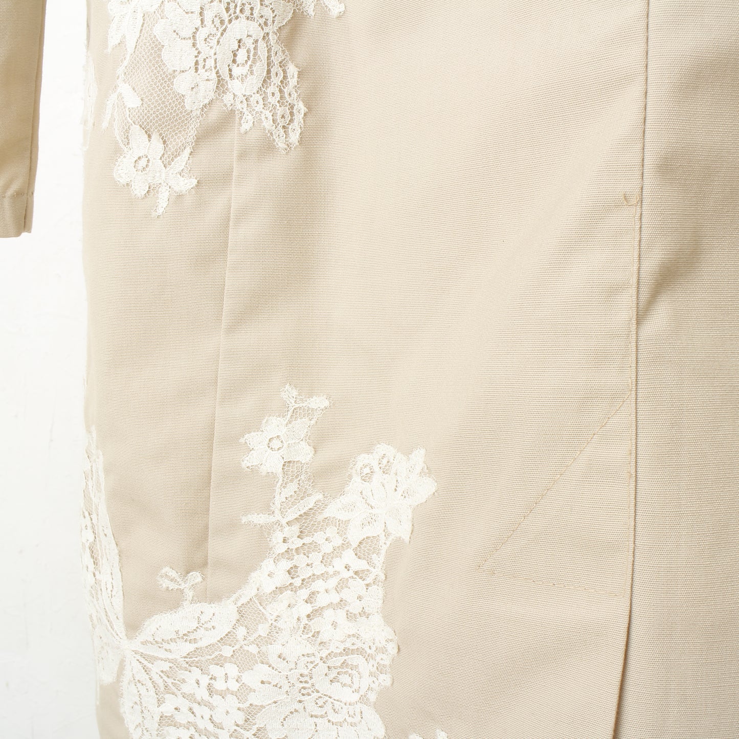 overlace /lace doctor coat