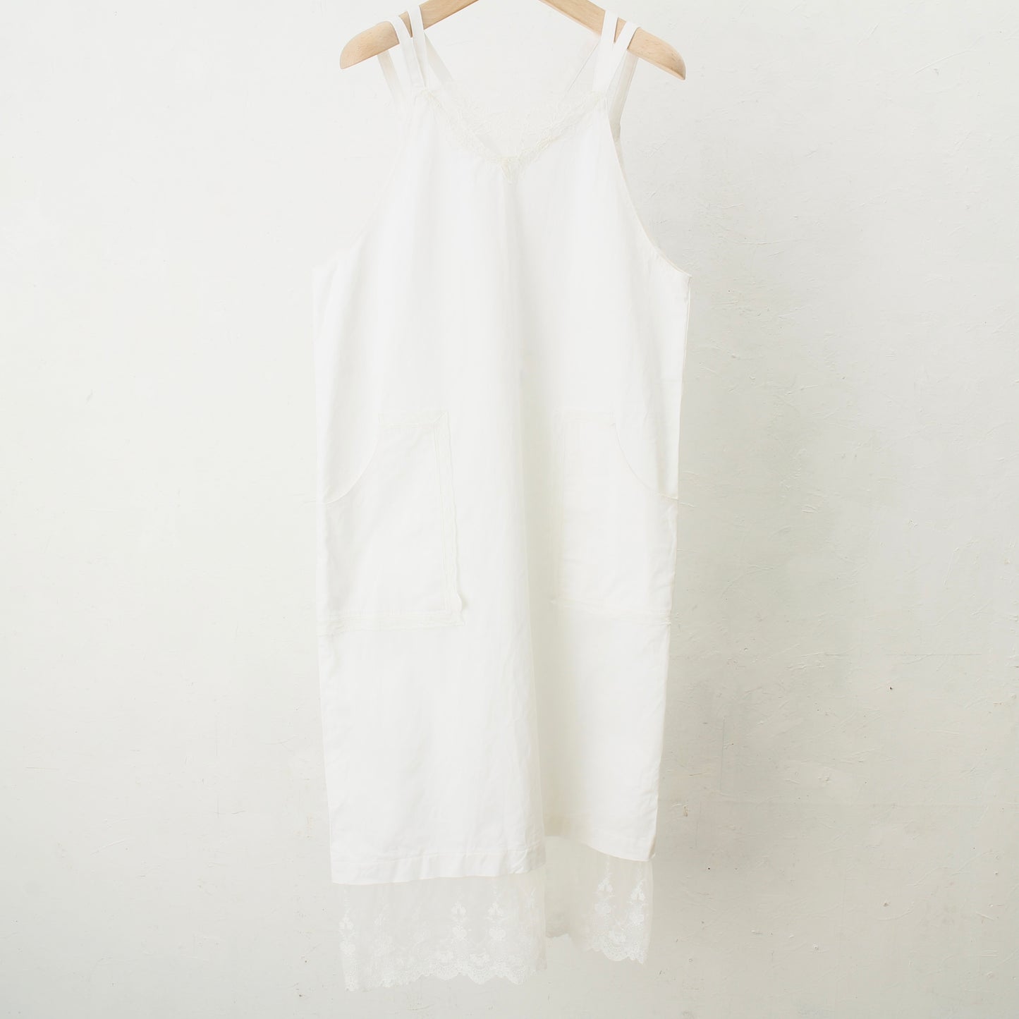 overlace /lace apron onepiece