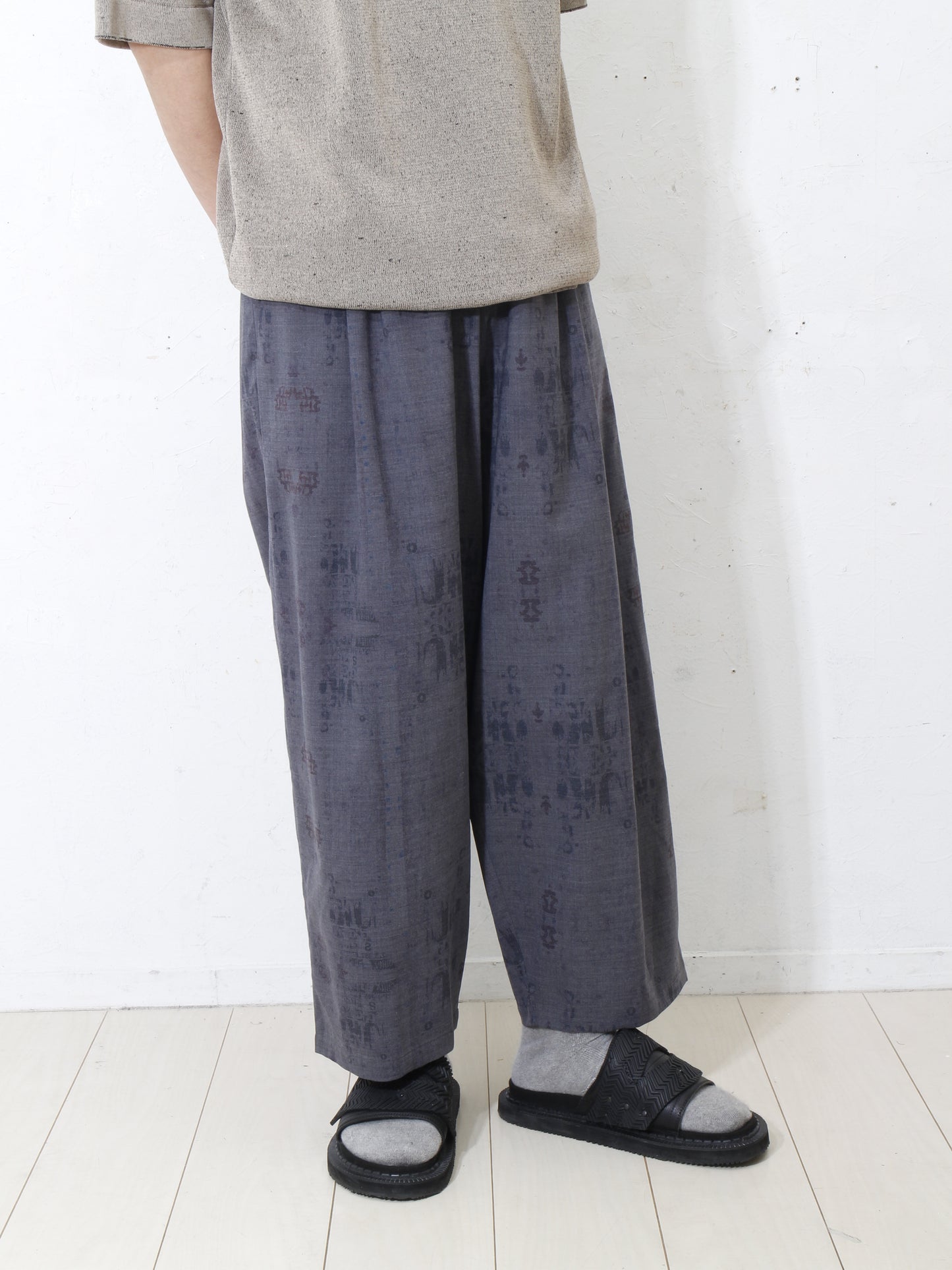 India Wall Print 2tuck Wide Pants /GRAY