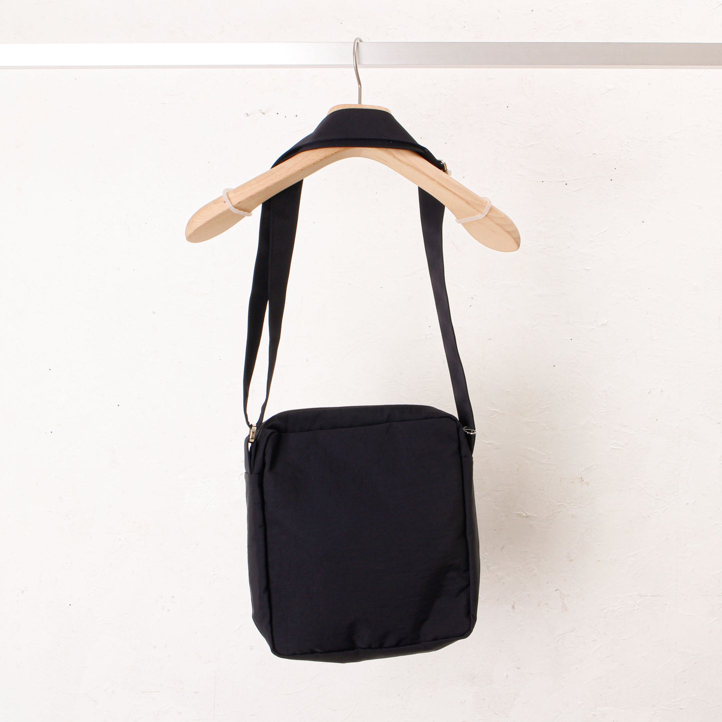 PING-PONG SQUARE BAG /black