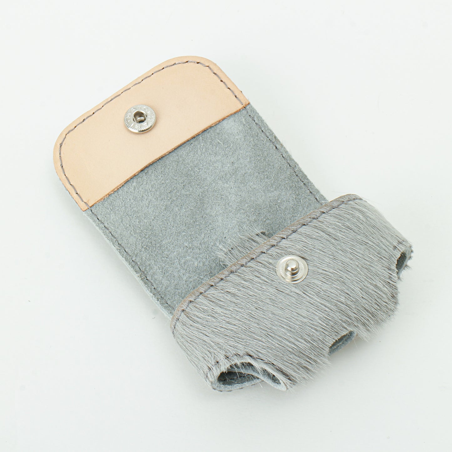 AIRPODS PRO CASE - hair