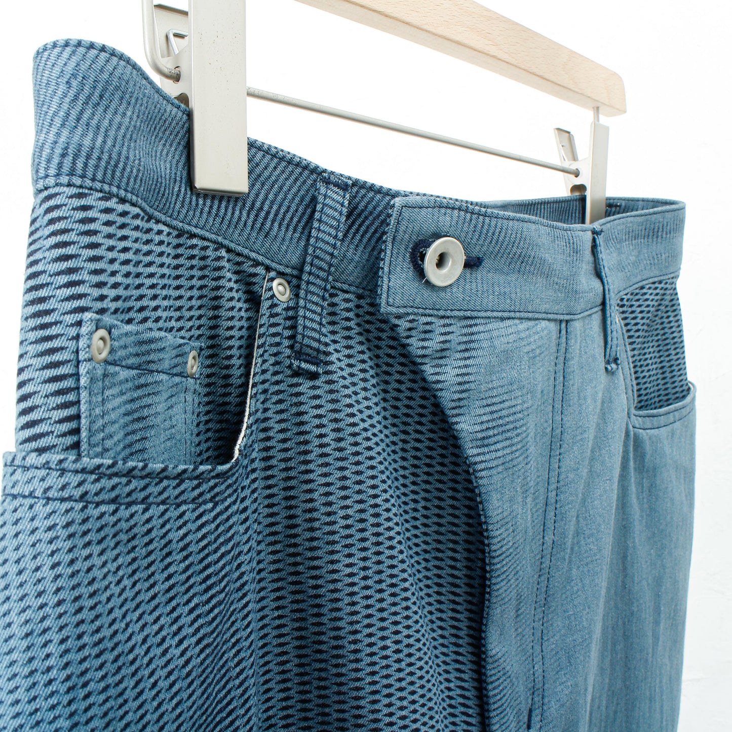 Mirage_Bold_Denim / moire-bleach