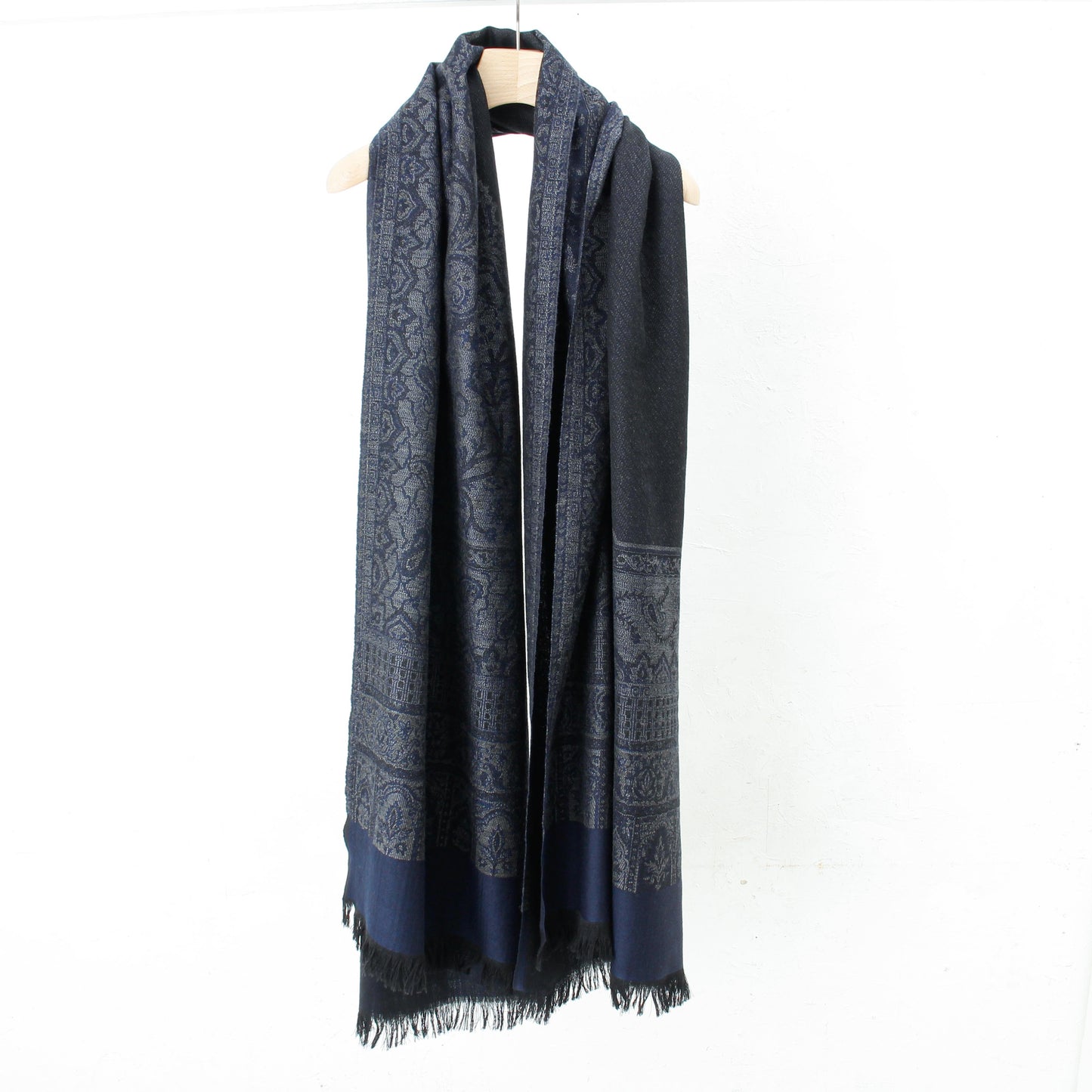 Tibetan Paisley Wool Stole / blue