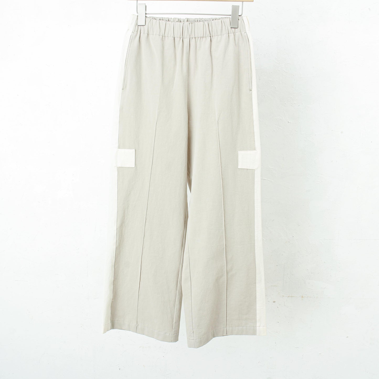 暮chic / クロスラインパンツ / Greige