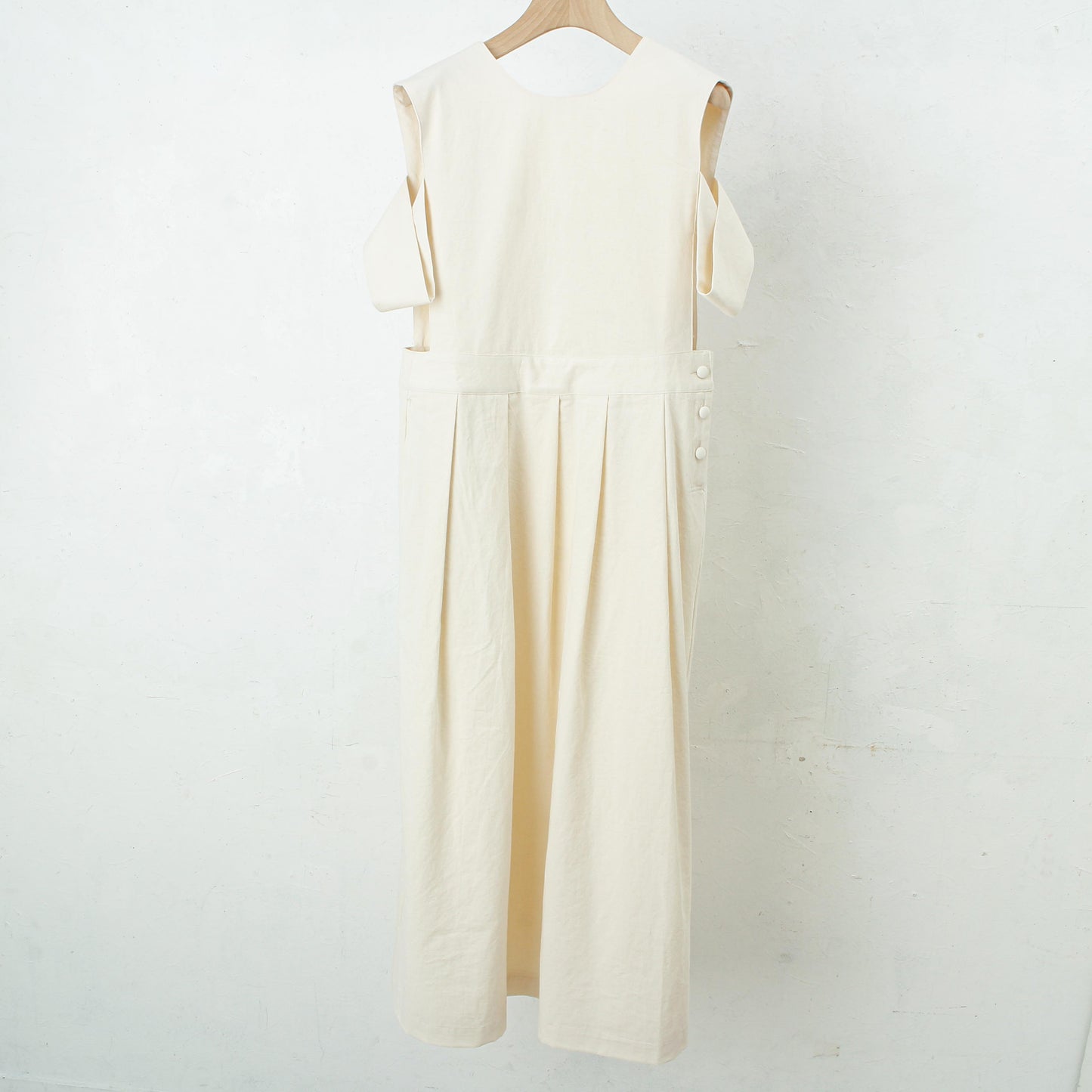 暮chic / 背りぼんワンピース / white