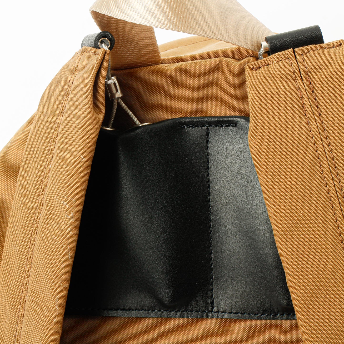 multi pocket suspension backpack / camel