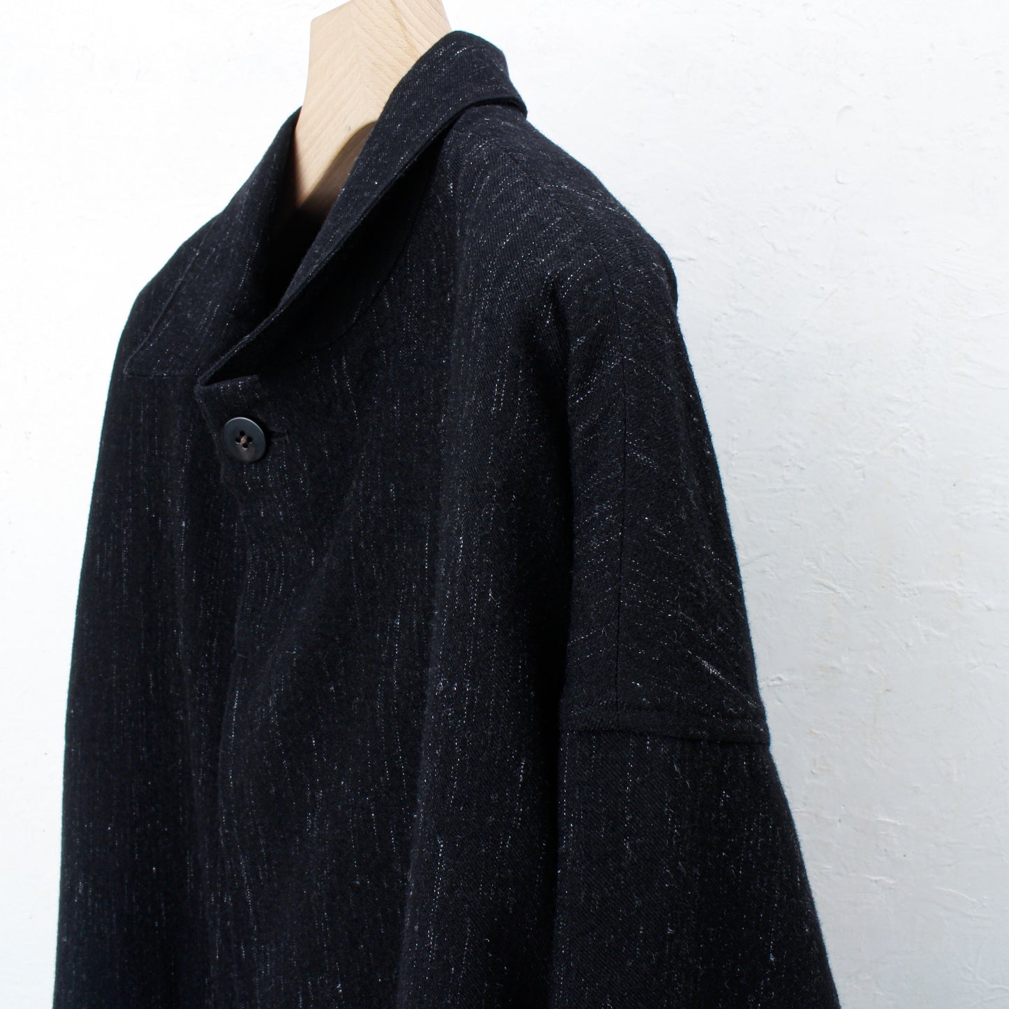 Cosmos Wool Flap Coat / black