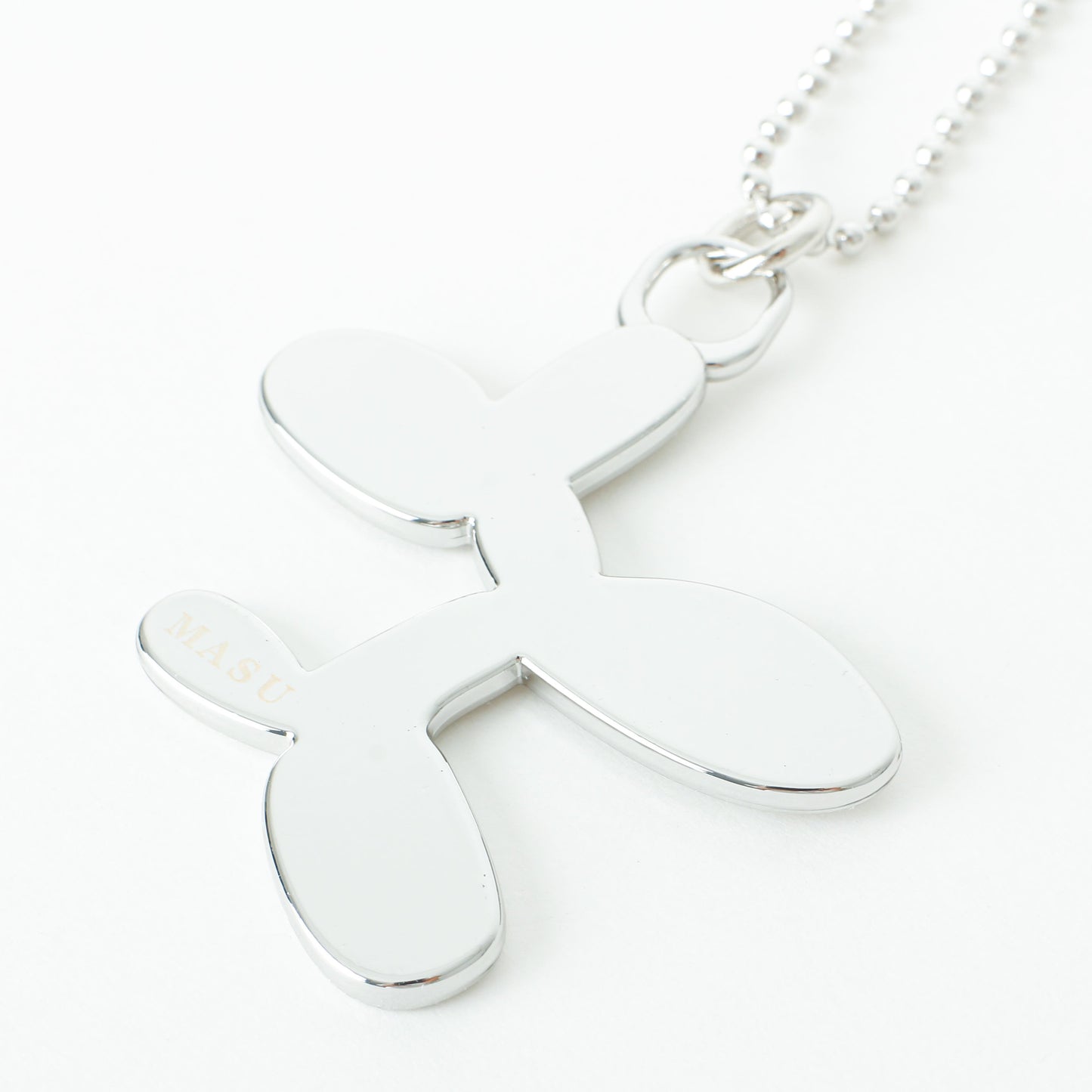 BALLOON DOG NECKLACE