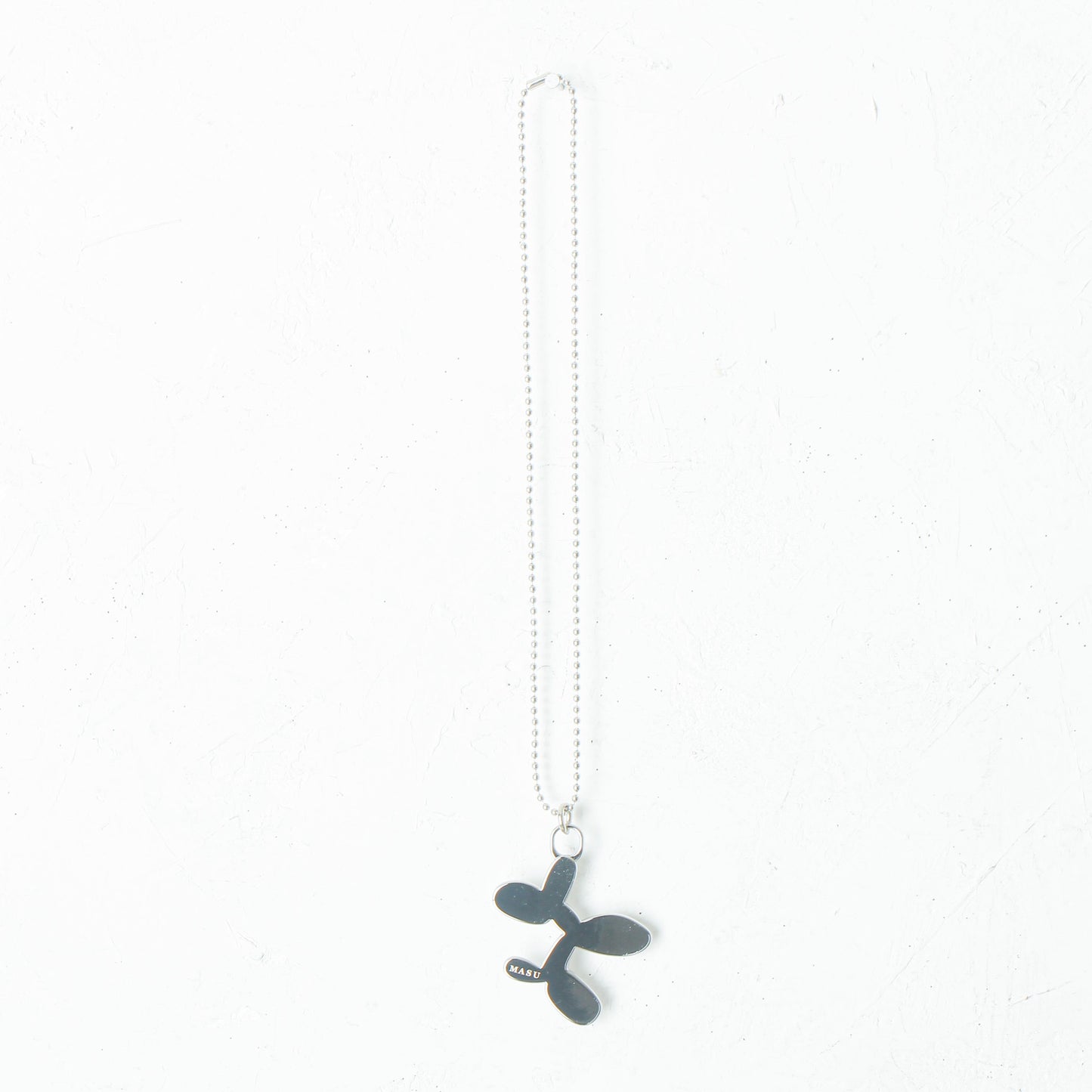 BALLOON DOG NECKLACE