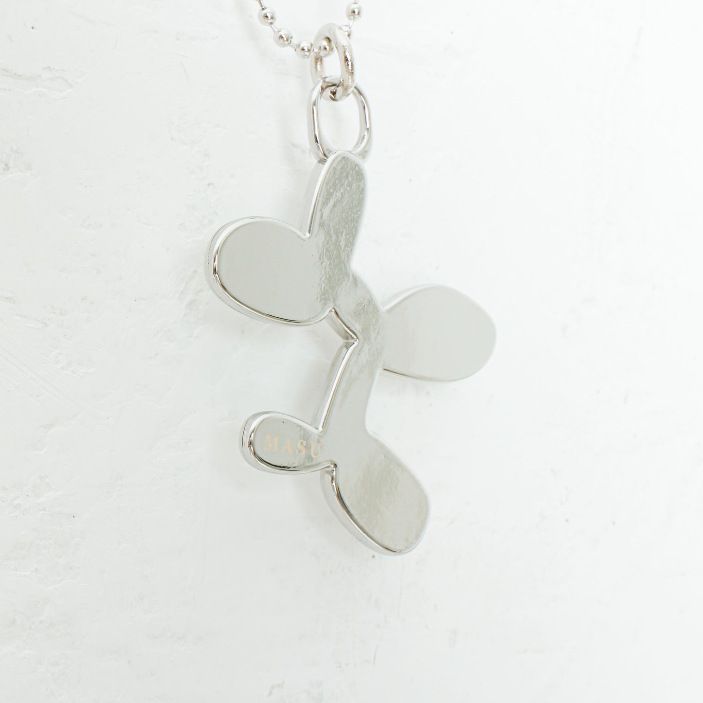 BALLOON DOG NECKLACE