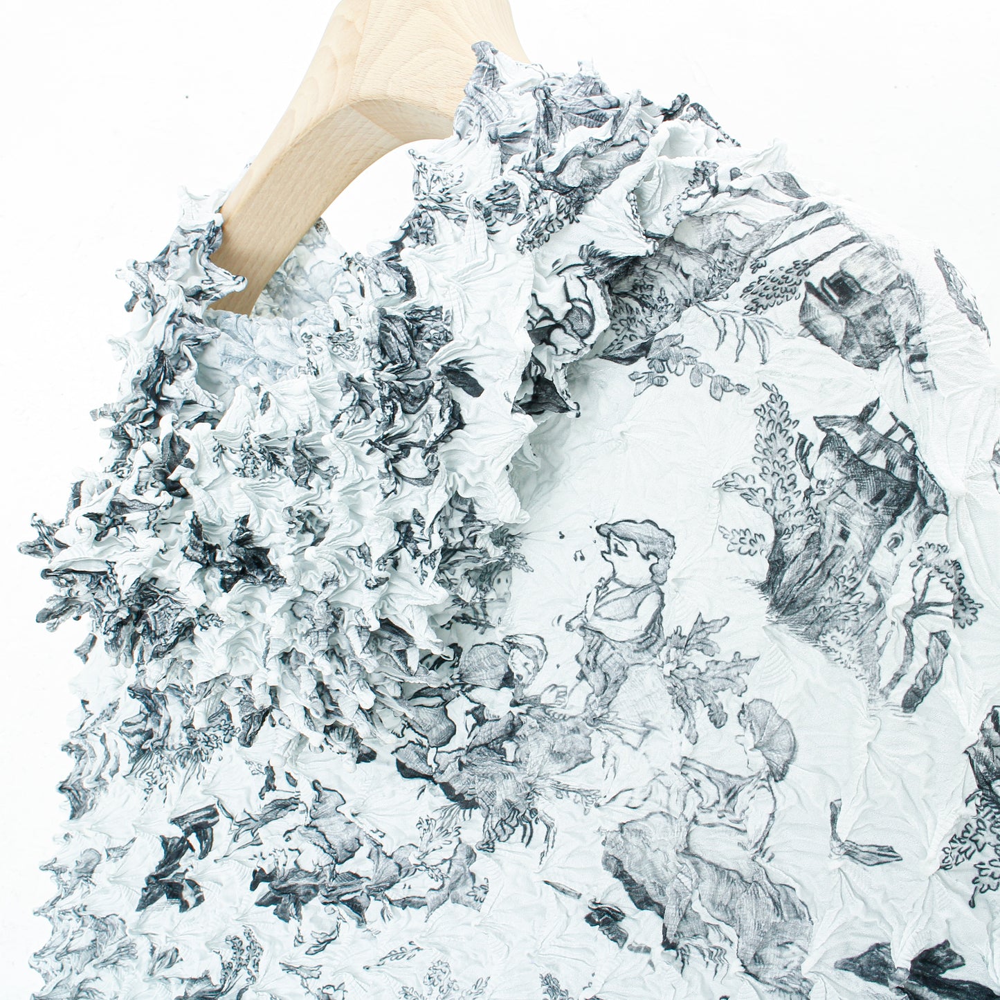 COMIC TOILE DE JOUY SPIKY HOODIE /bk