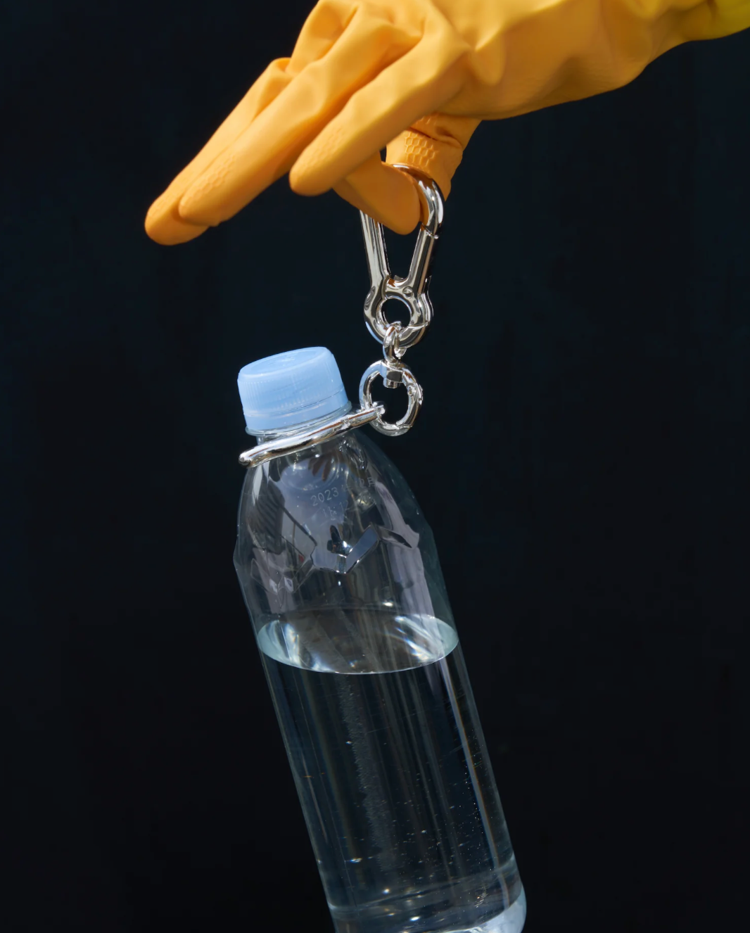 PET BOTTLE HOLDER