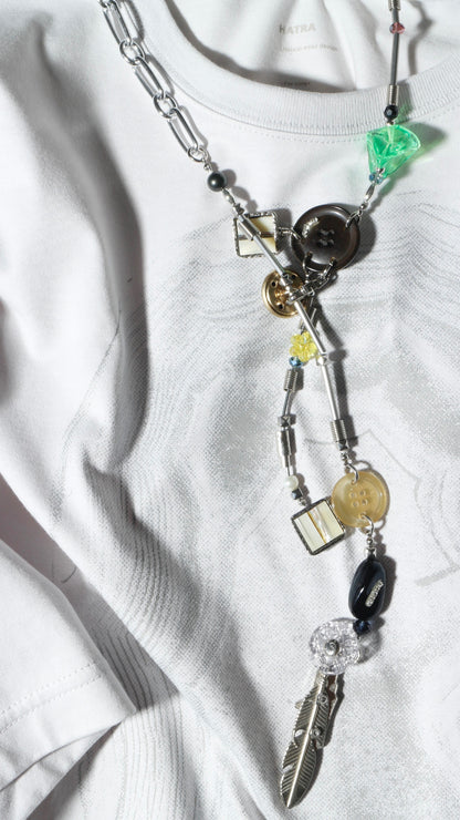 【LEO GON'DO】ROSARY Necklace No,5 GREEN GLASS / FEATHER