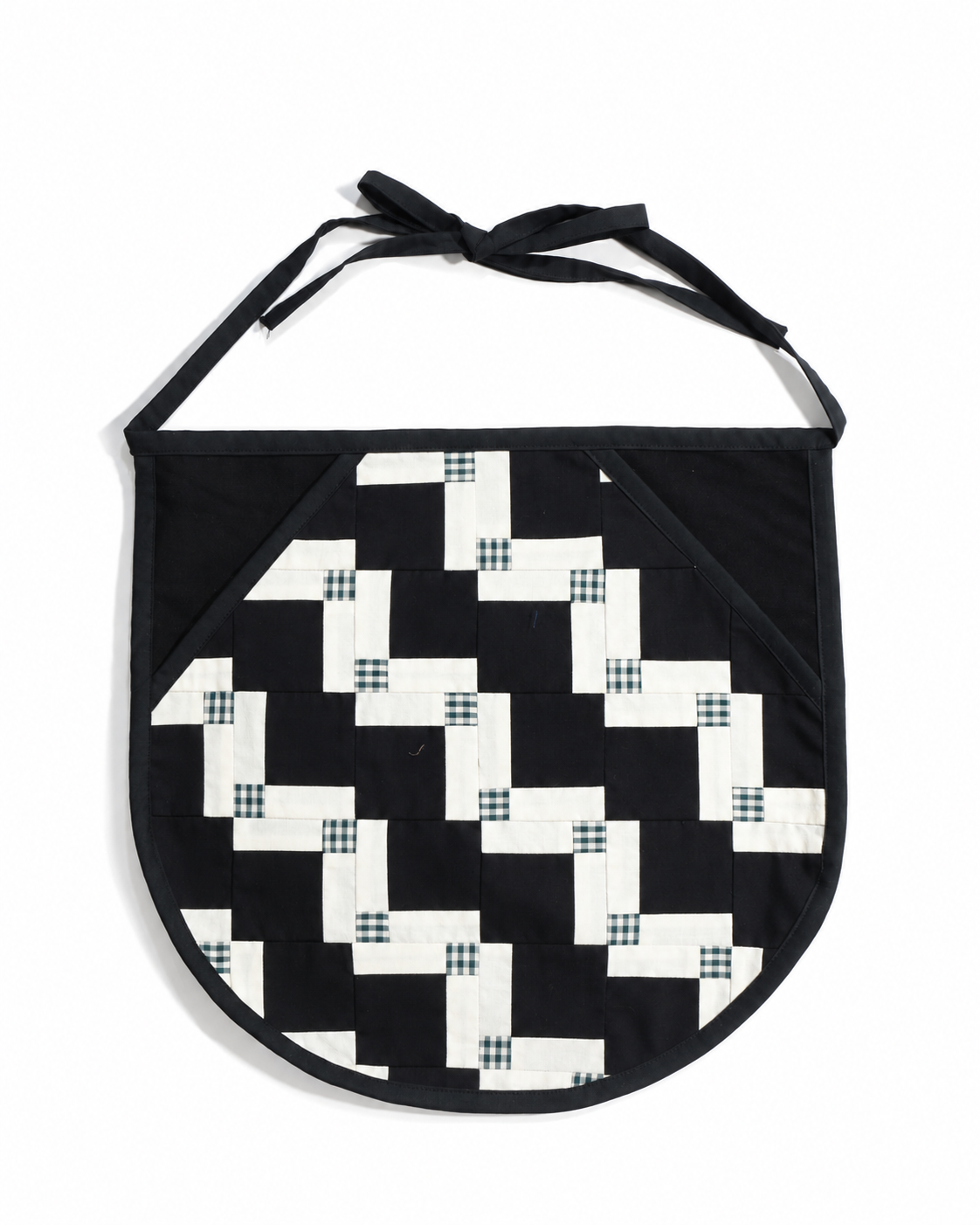 【HOUSE QUILT】 / APRON（ROUND）＜STEP BLOCK＞　※受注生産アイテムとなります。