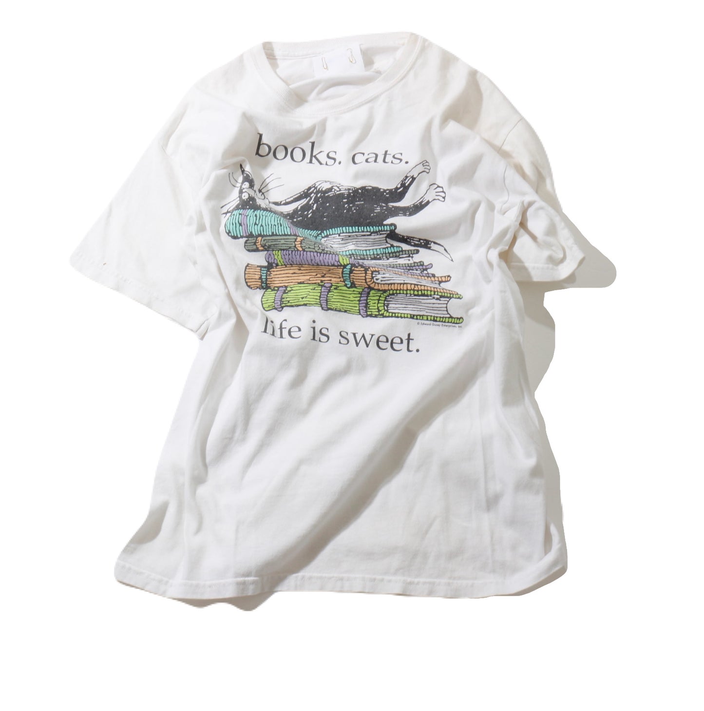 バックヤード / 本と猫のTEE