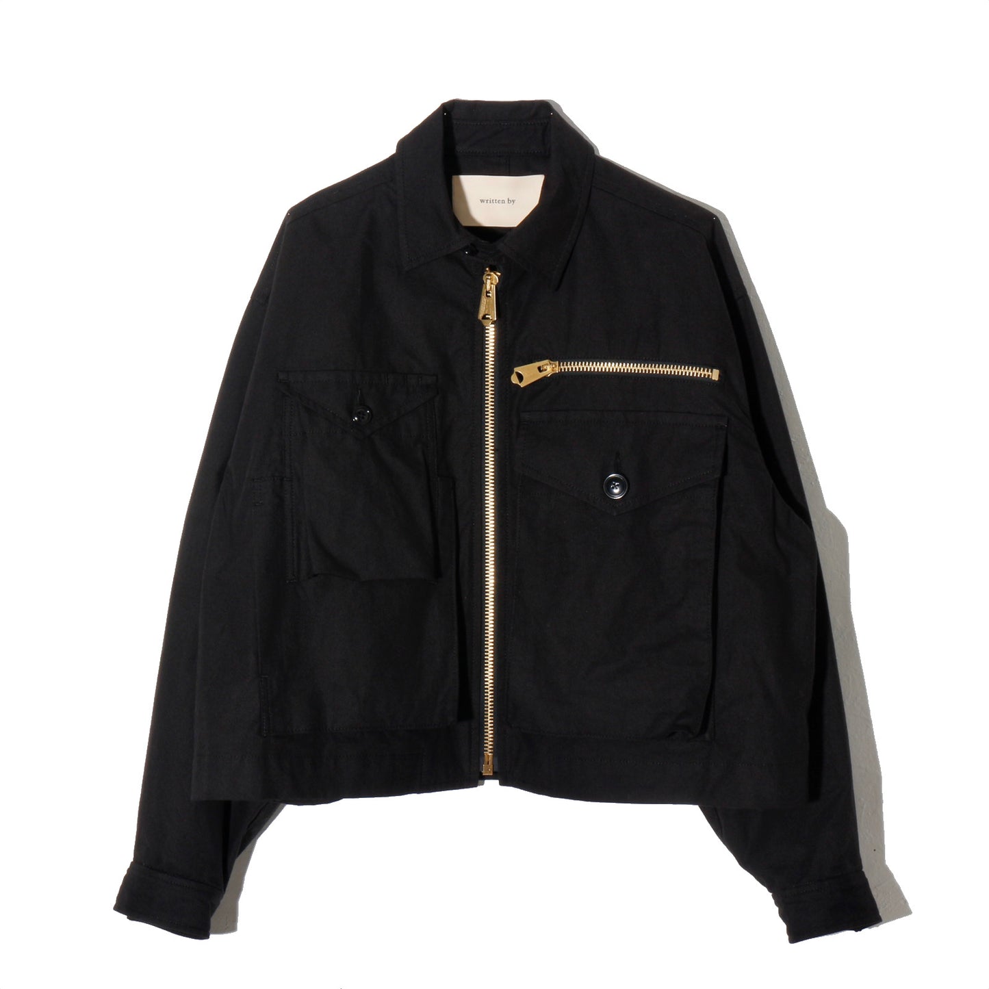 written by /MULTI POCKET ZIP UP BLOUSON. / bk