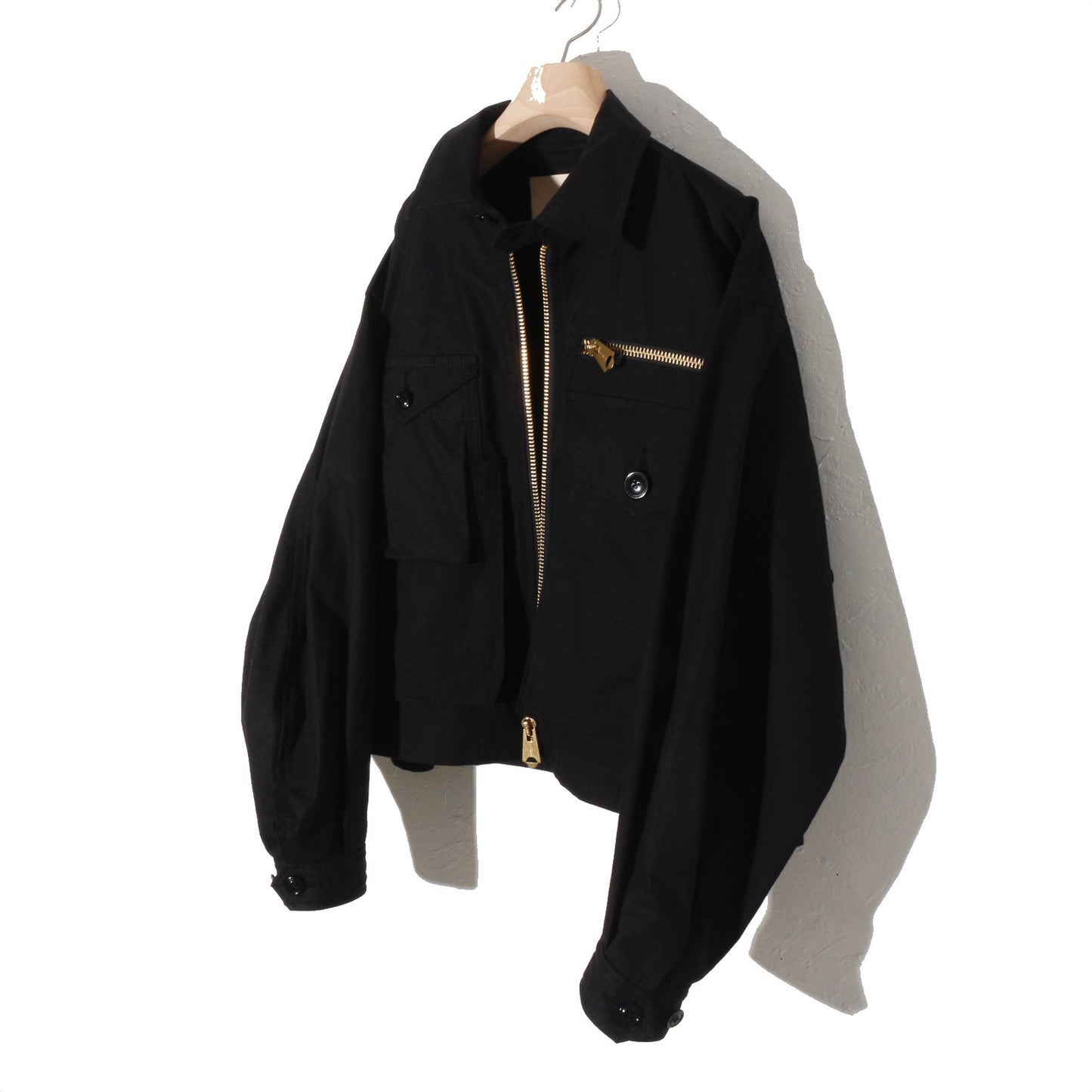 written by /MULTI POCKET ZIP UP BLOUSON. / bk