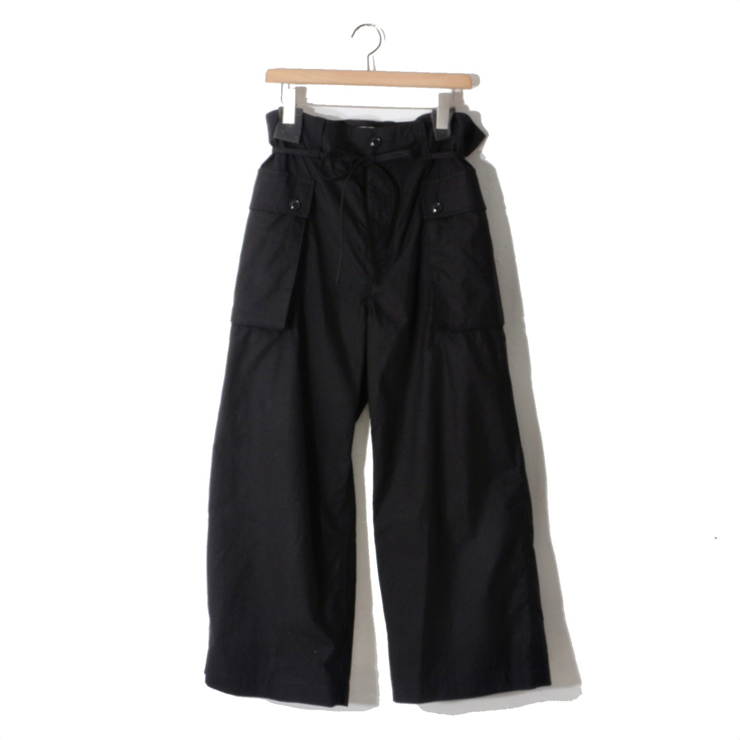 written by / multi pocket pants / bk