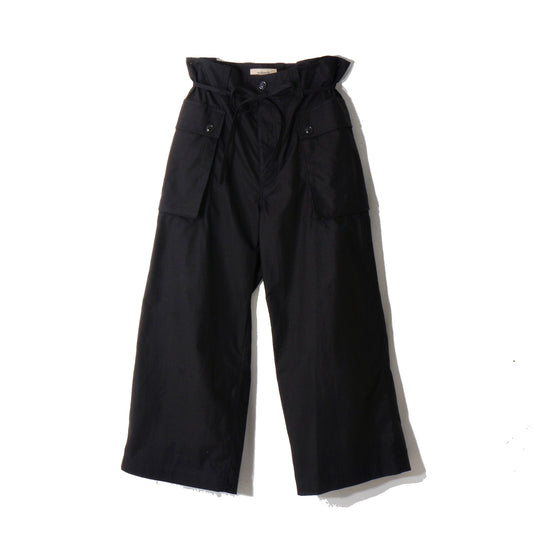 written by / multi pocket pants / bk