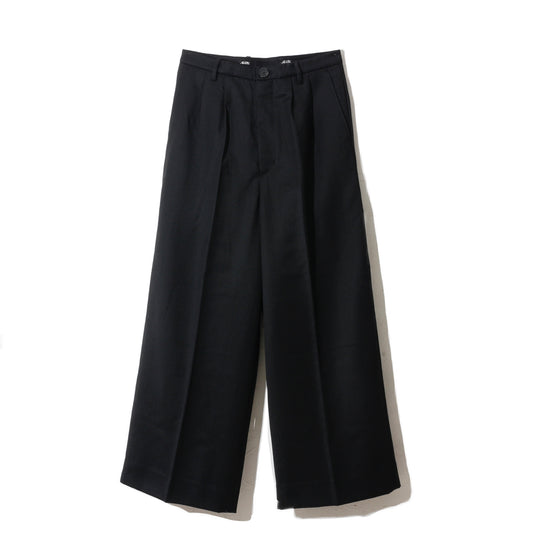 TUCKED WIDE TROUSERS / black