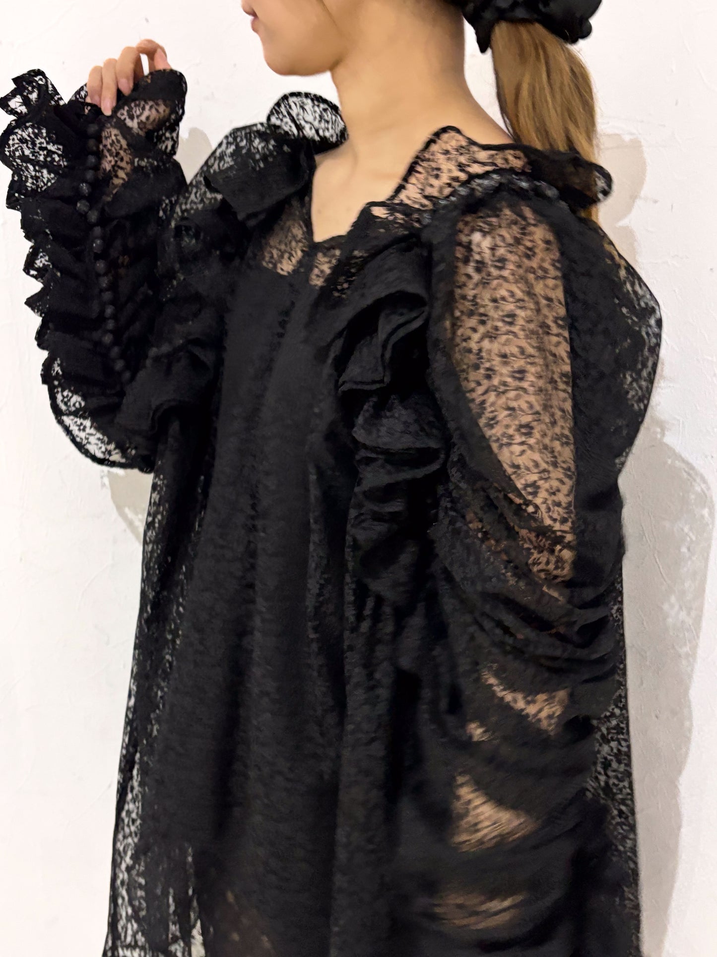 natsumi osawa/papillon sleeve tops