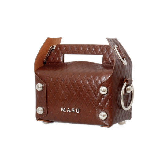 LEATHER CAKE BAG / brown